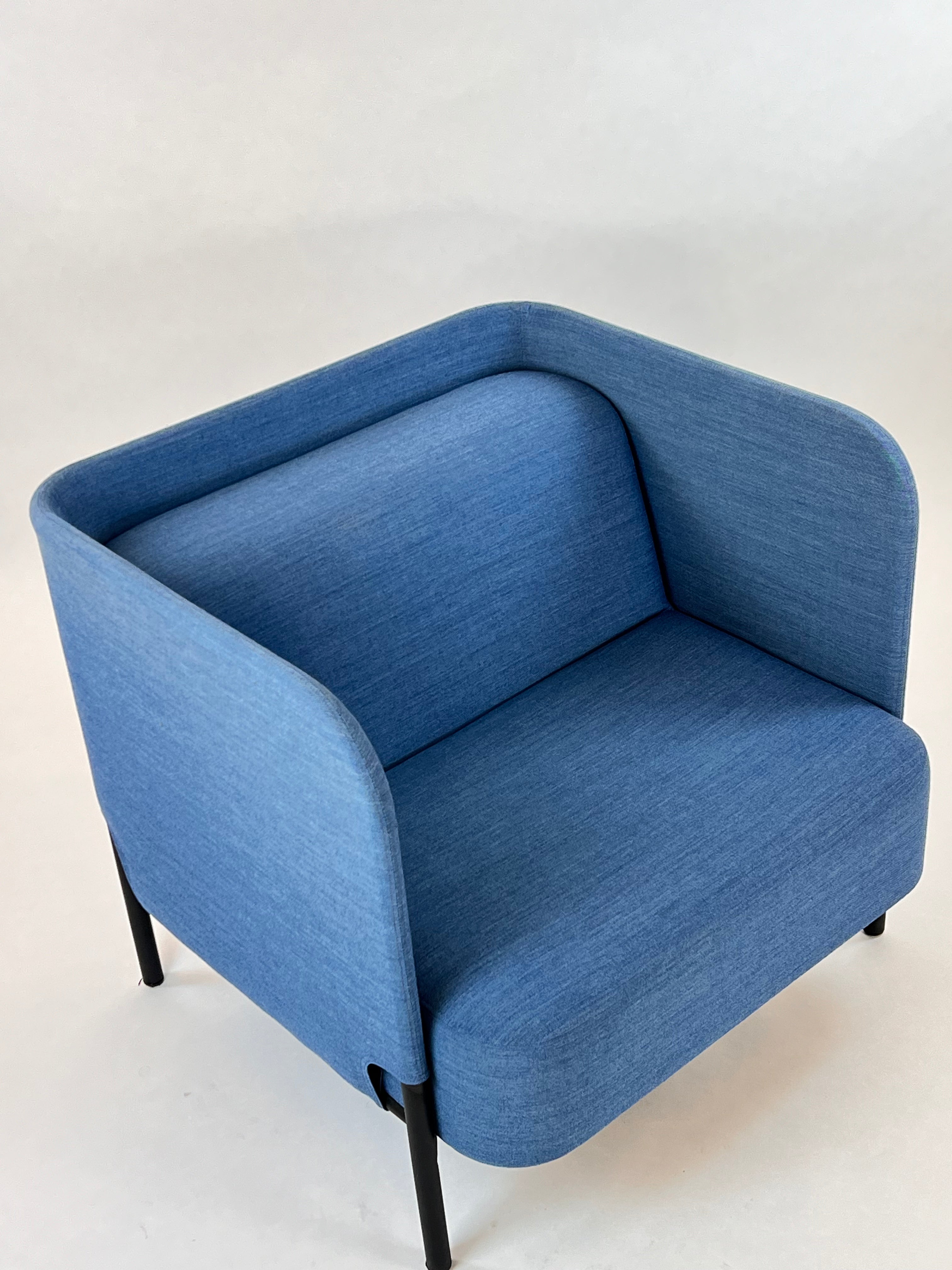 HolmrisB8 Tweet loungestol
