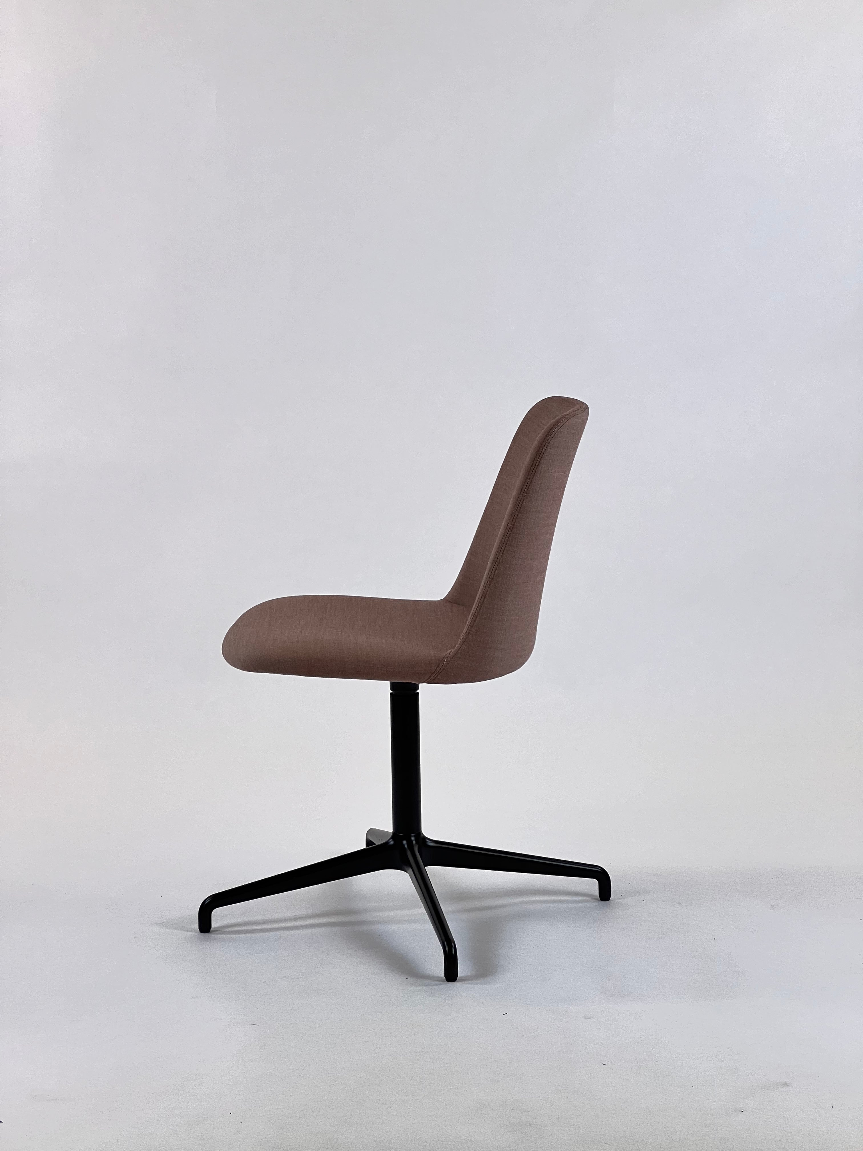 &tradition HW13 Rely Chair
