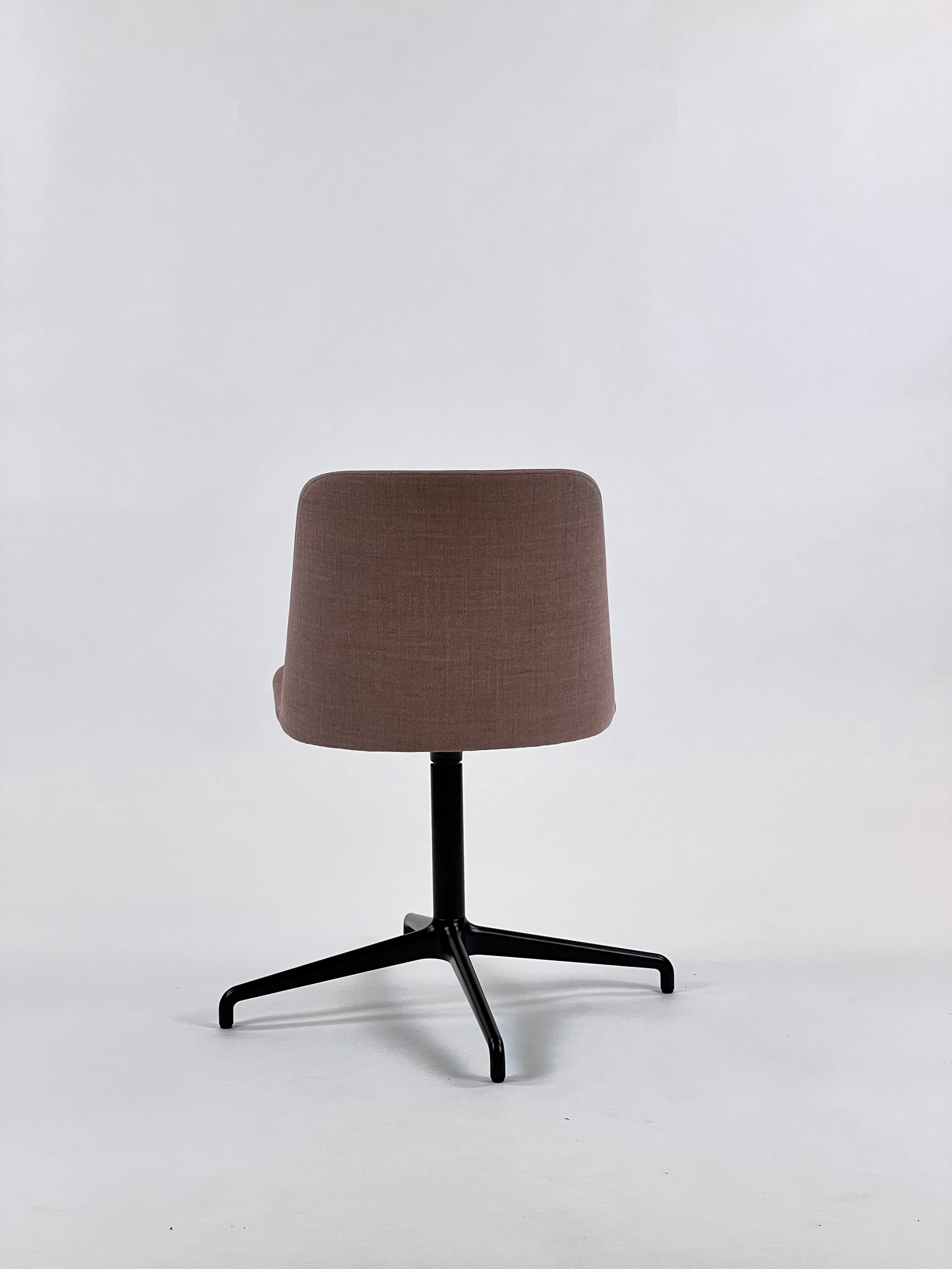 &tradition HW13 Rely Chair