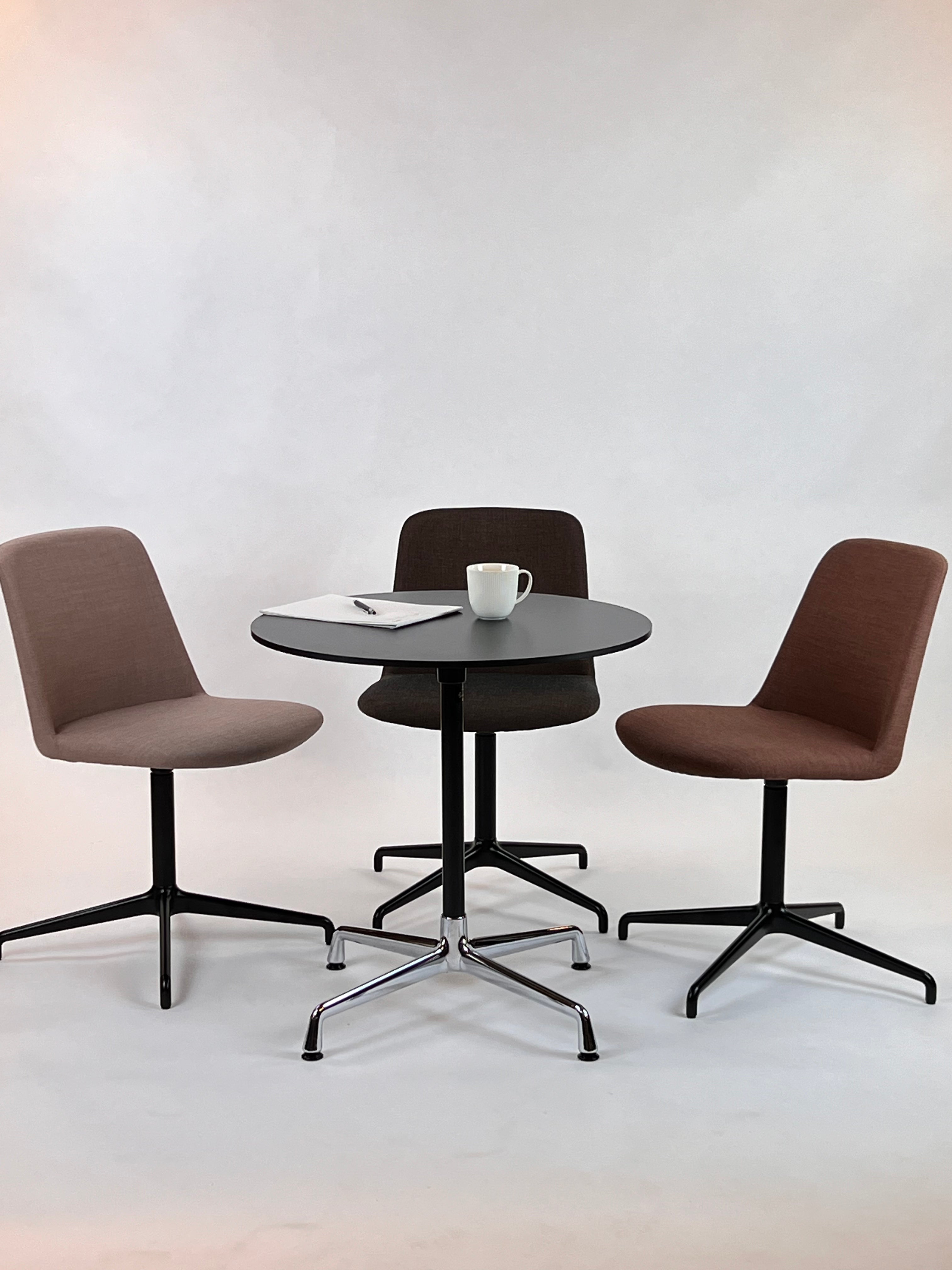 &tradition HW13 Rely Chair