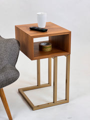 Træ- og metal-sidetable