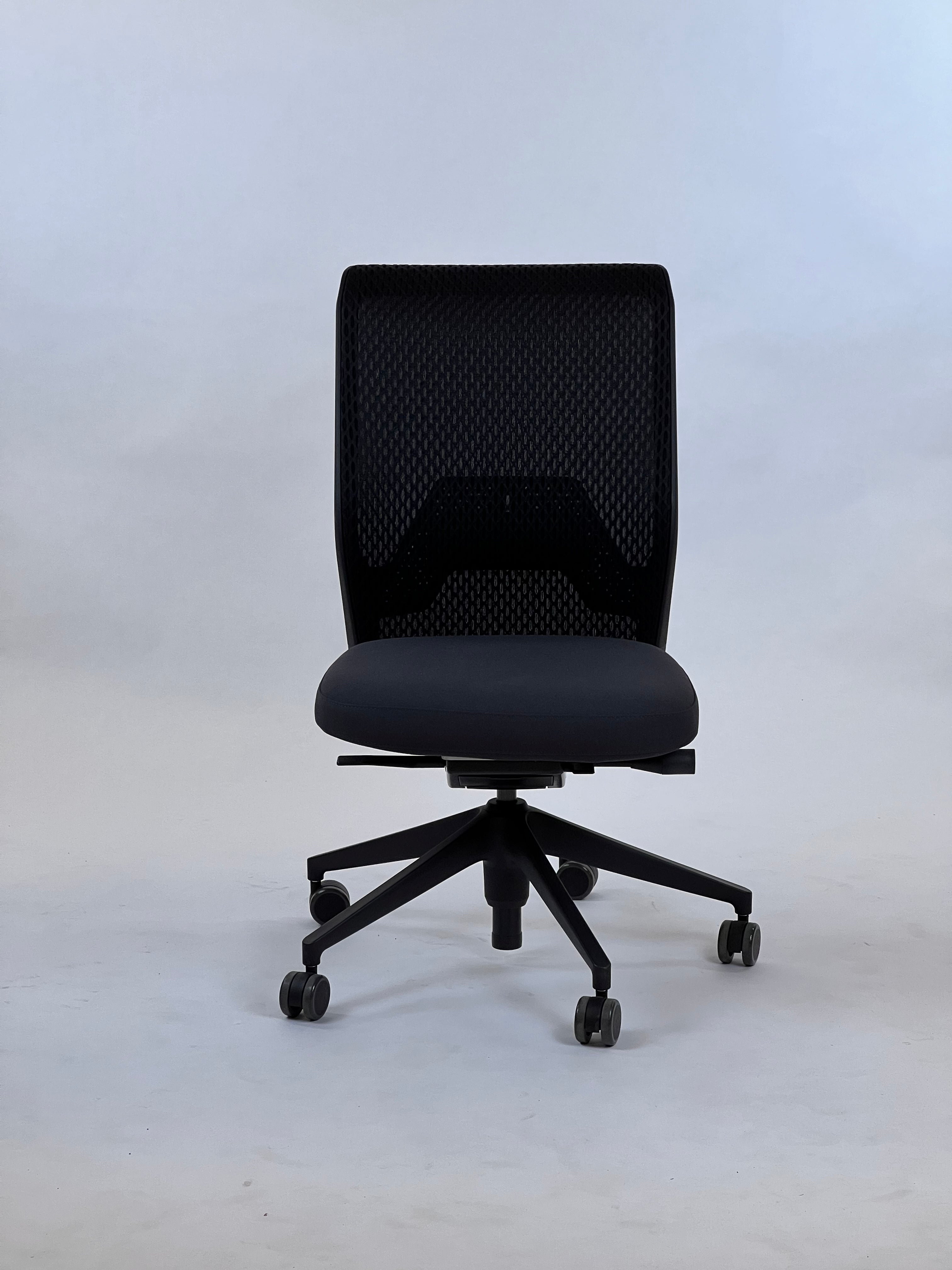 Vitra ID Mesh Office Chair Backrest Diamond Mesh