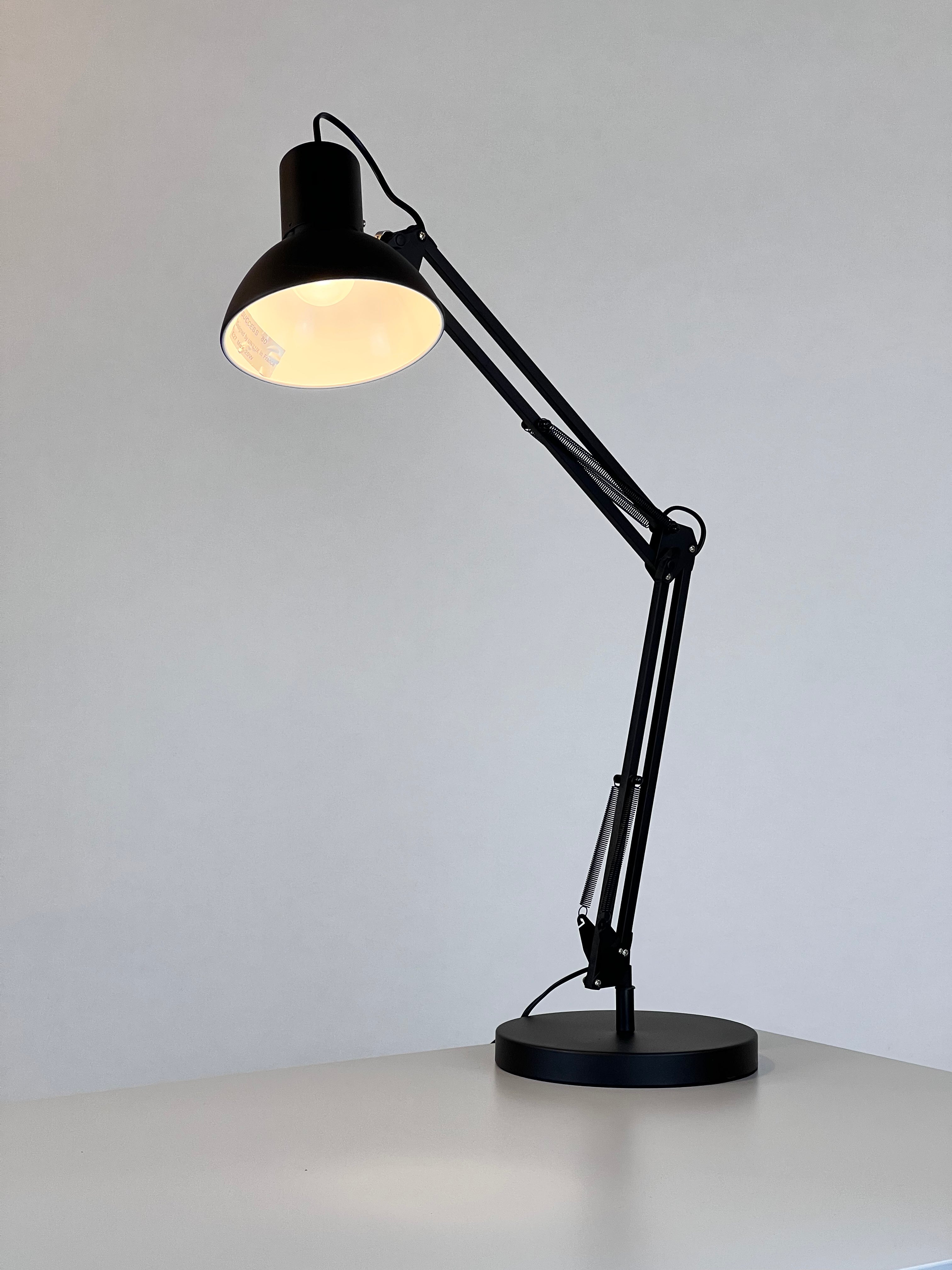 Unilux Succes 80 Bordlampe Sort