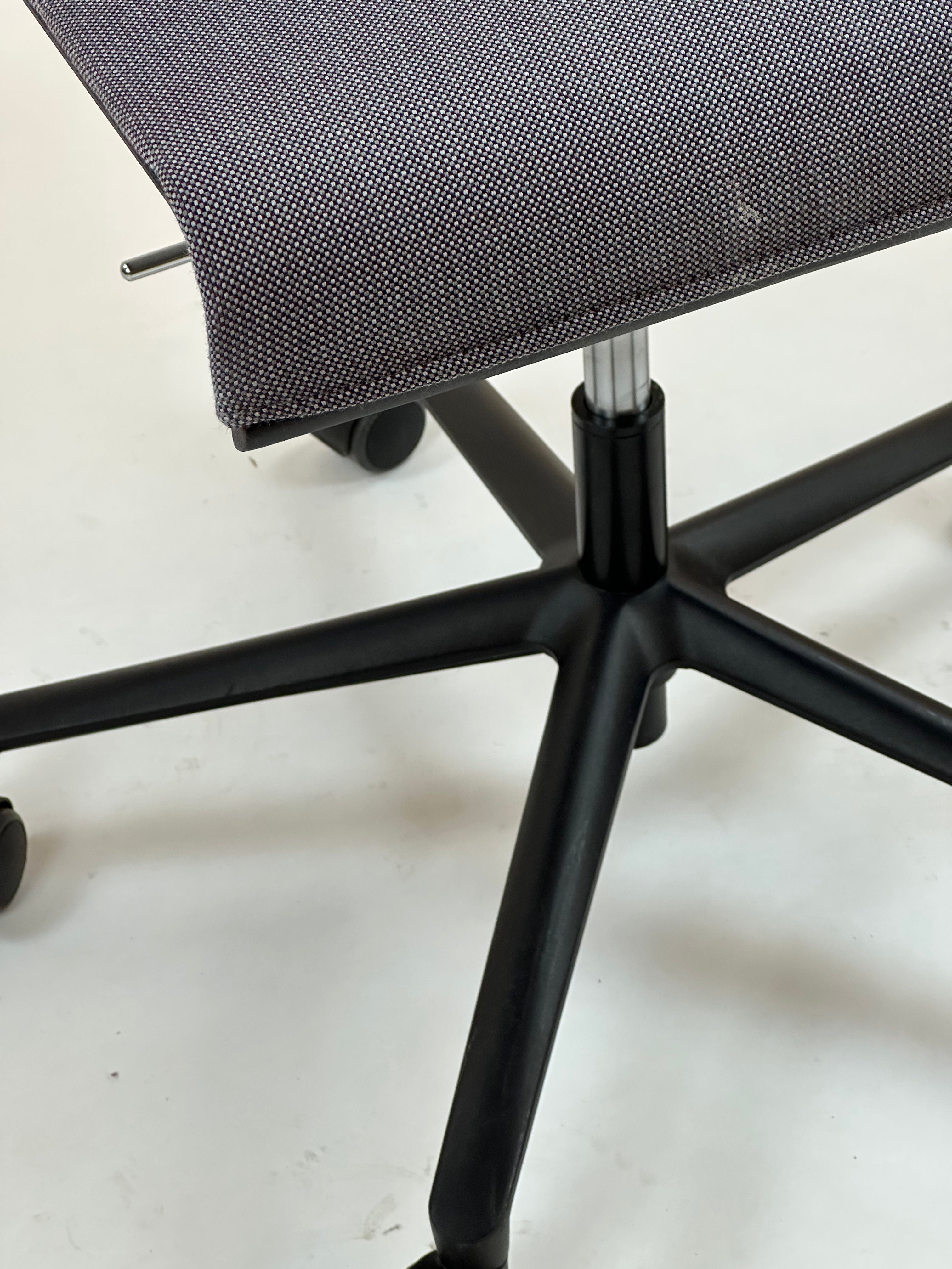 ICF Stick Swivel konferencestol med gaslift – grå/sort