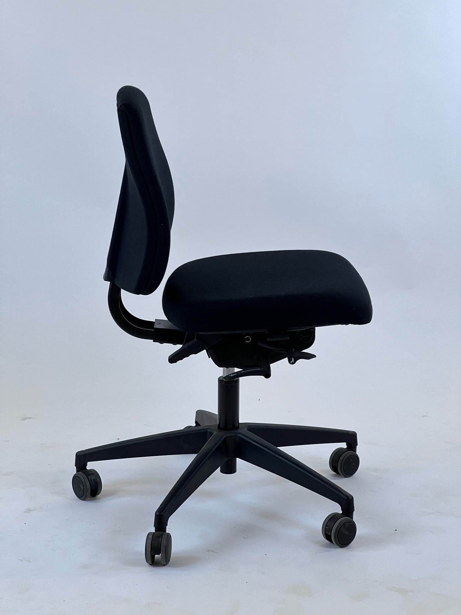 Interstuhl 102GR
