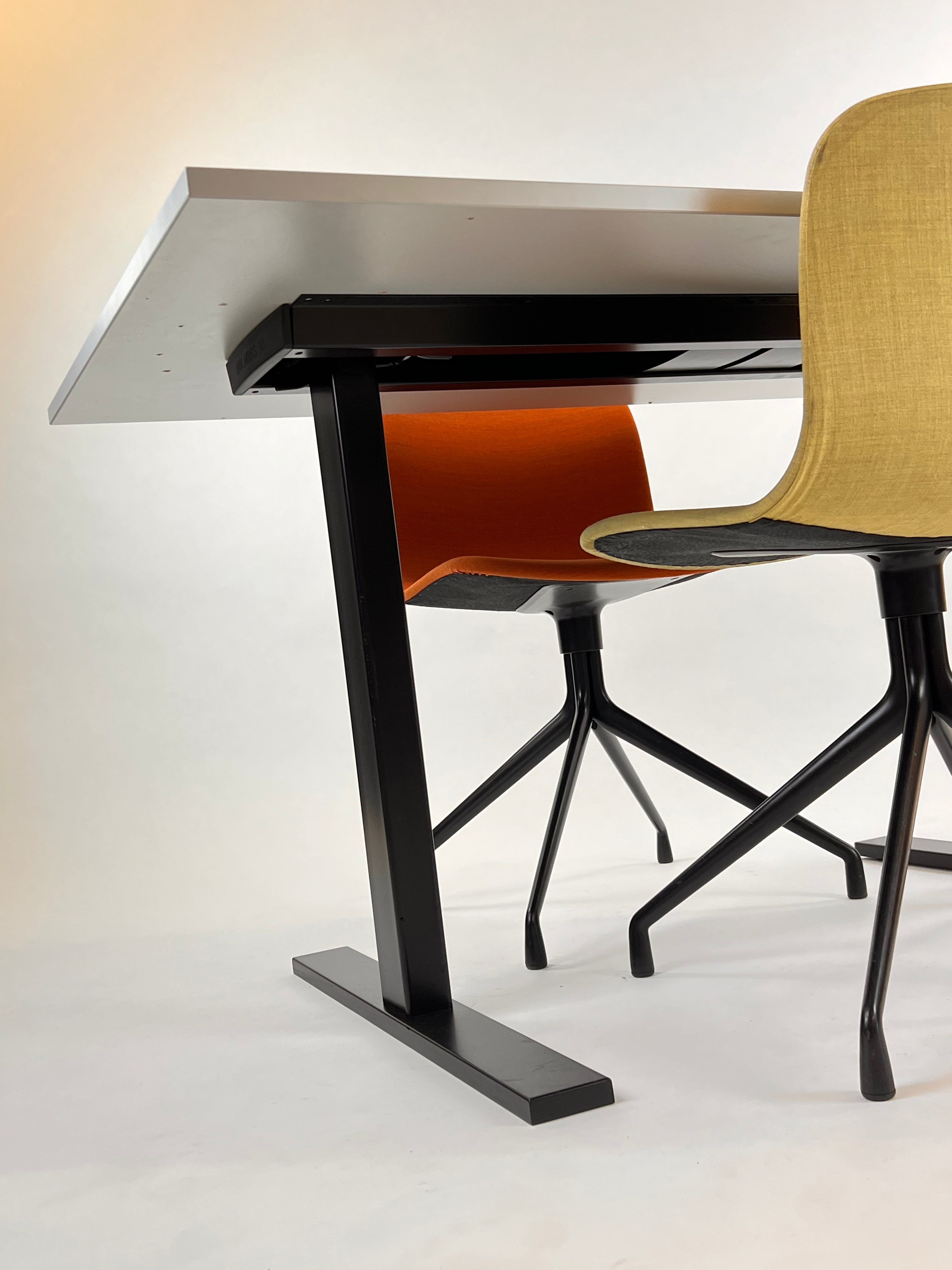 HolmrisB8 mødebord 140X80