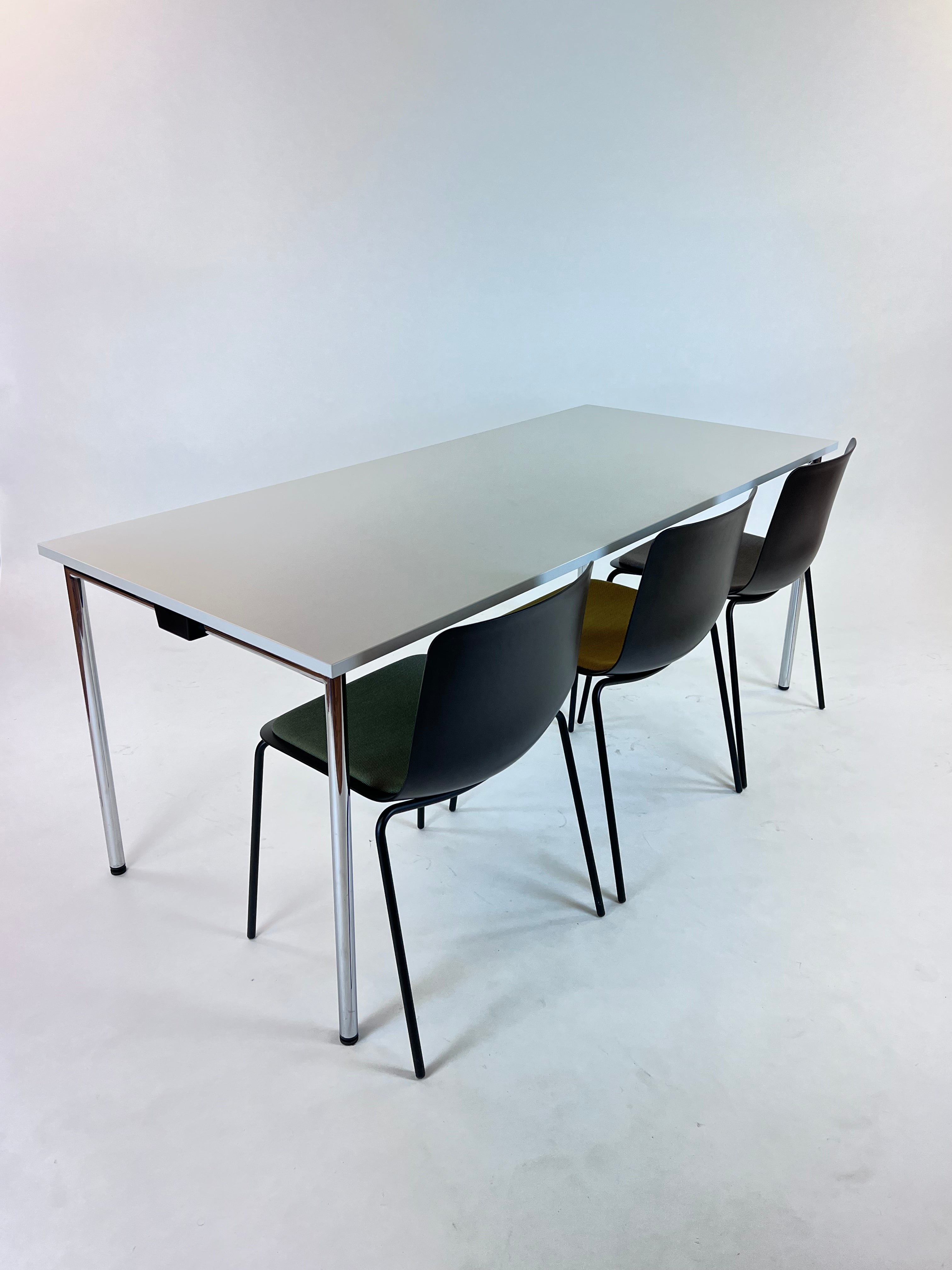 Foldbar Kantinebord 6 + 2 personer