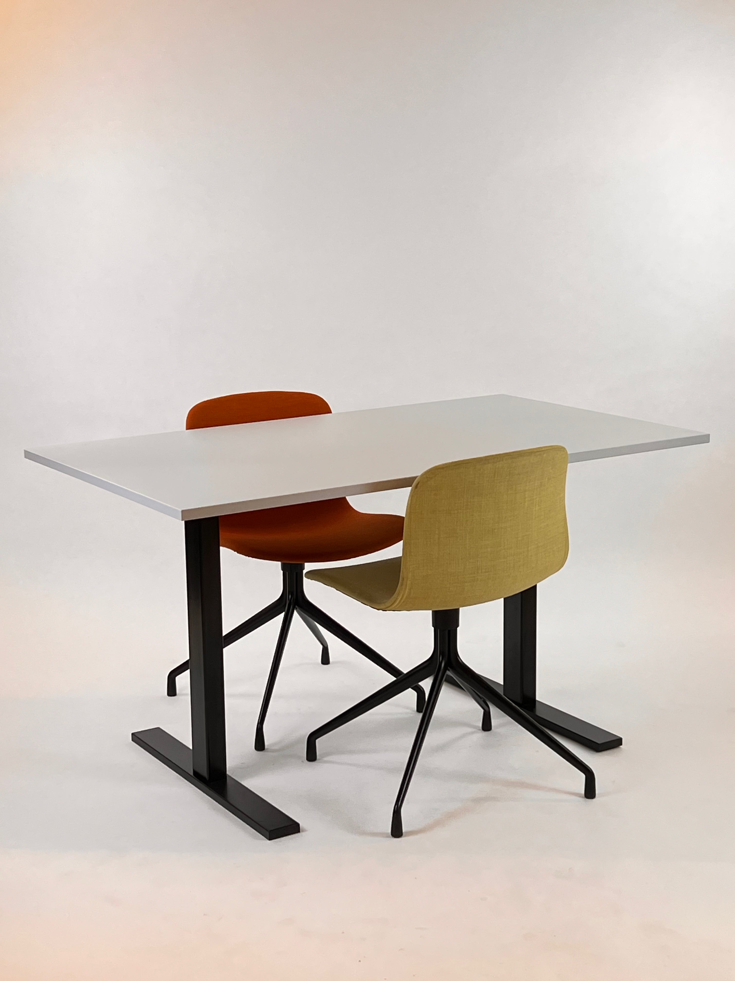 HolmrisB8 mødebord 140X80