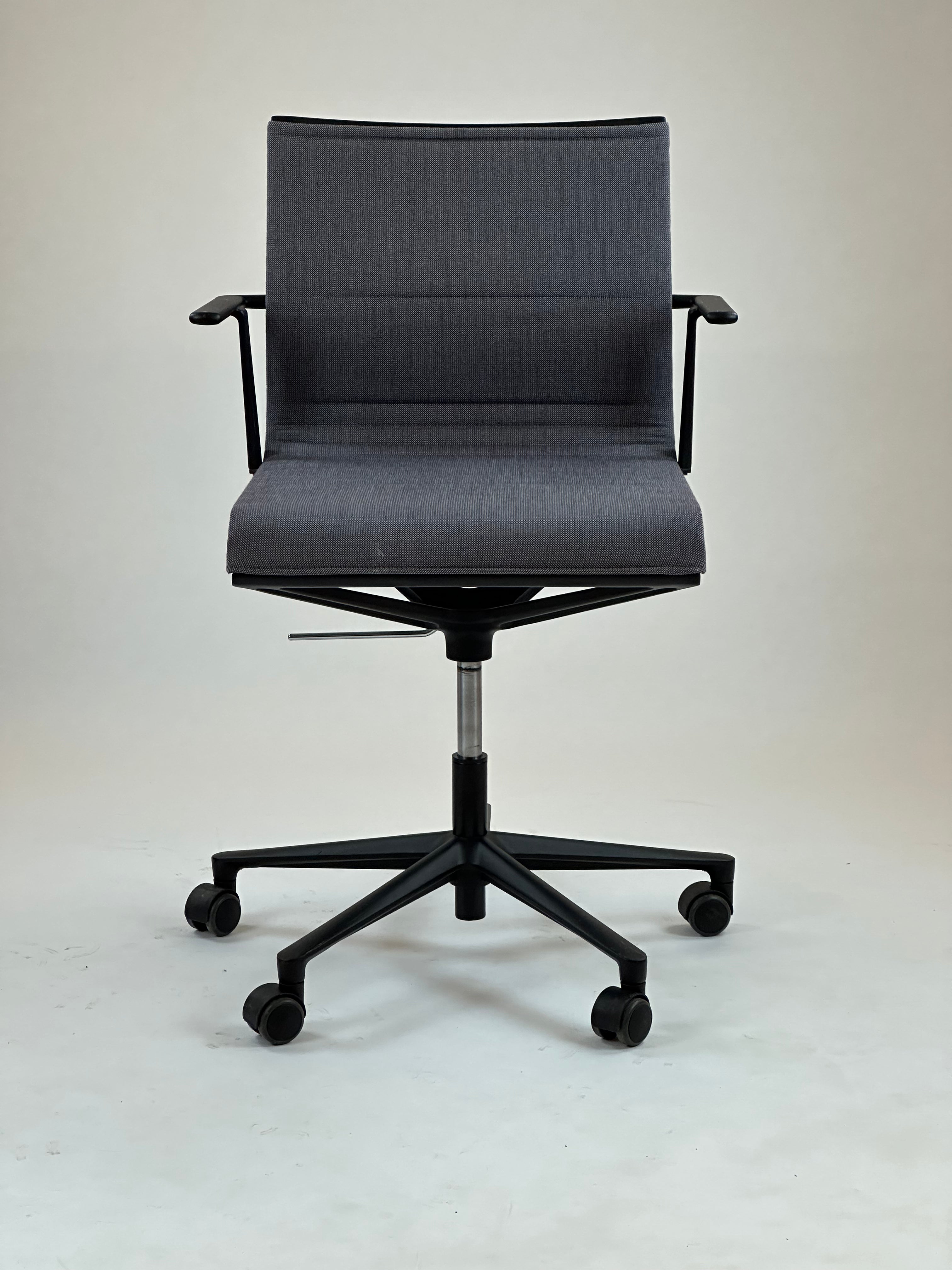 ICF Stick Swivel konferencestol med gaslift – grå/sort