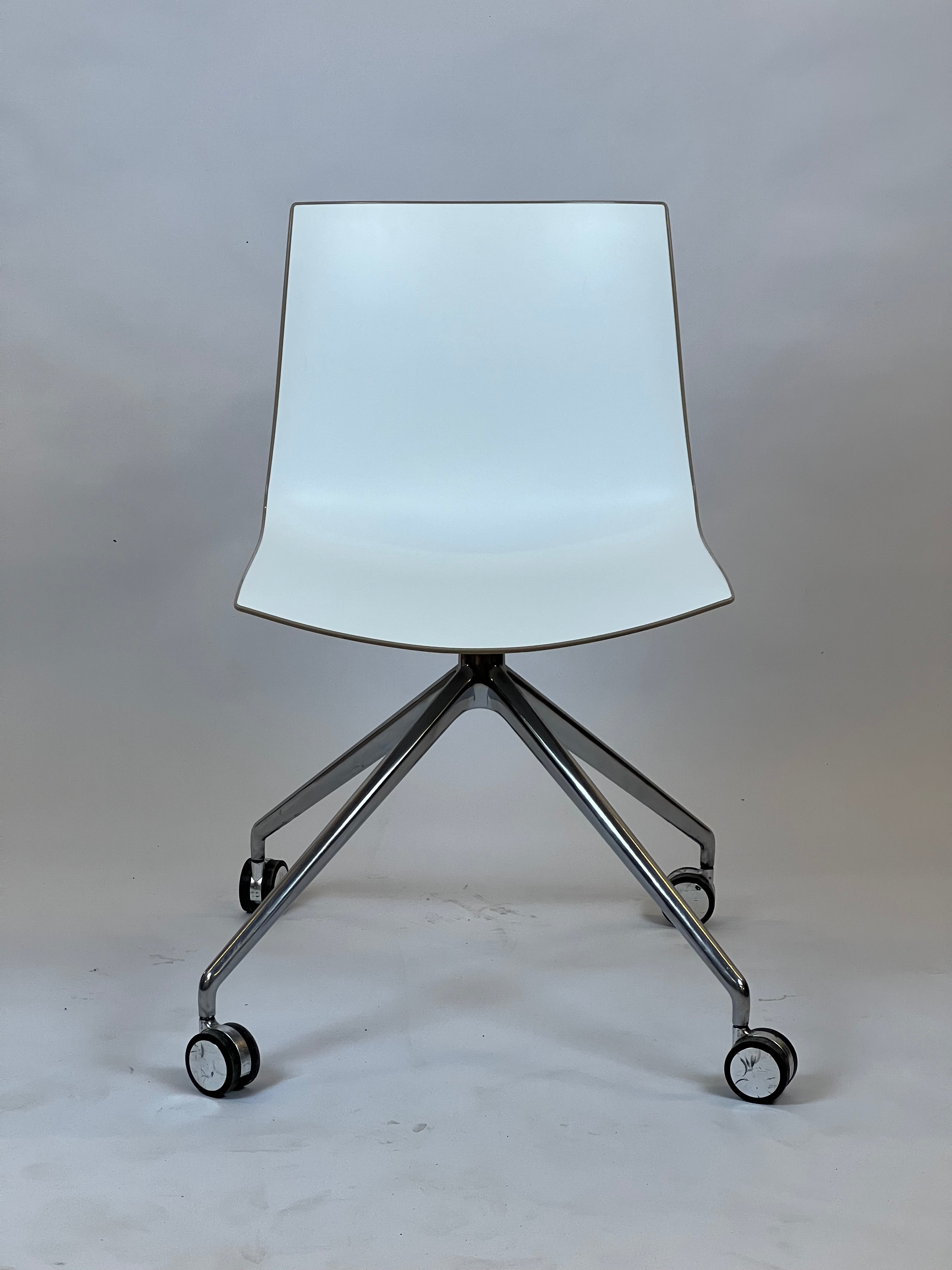 Arper Catifa 46 Skalstol