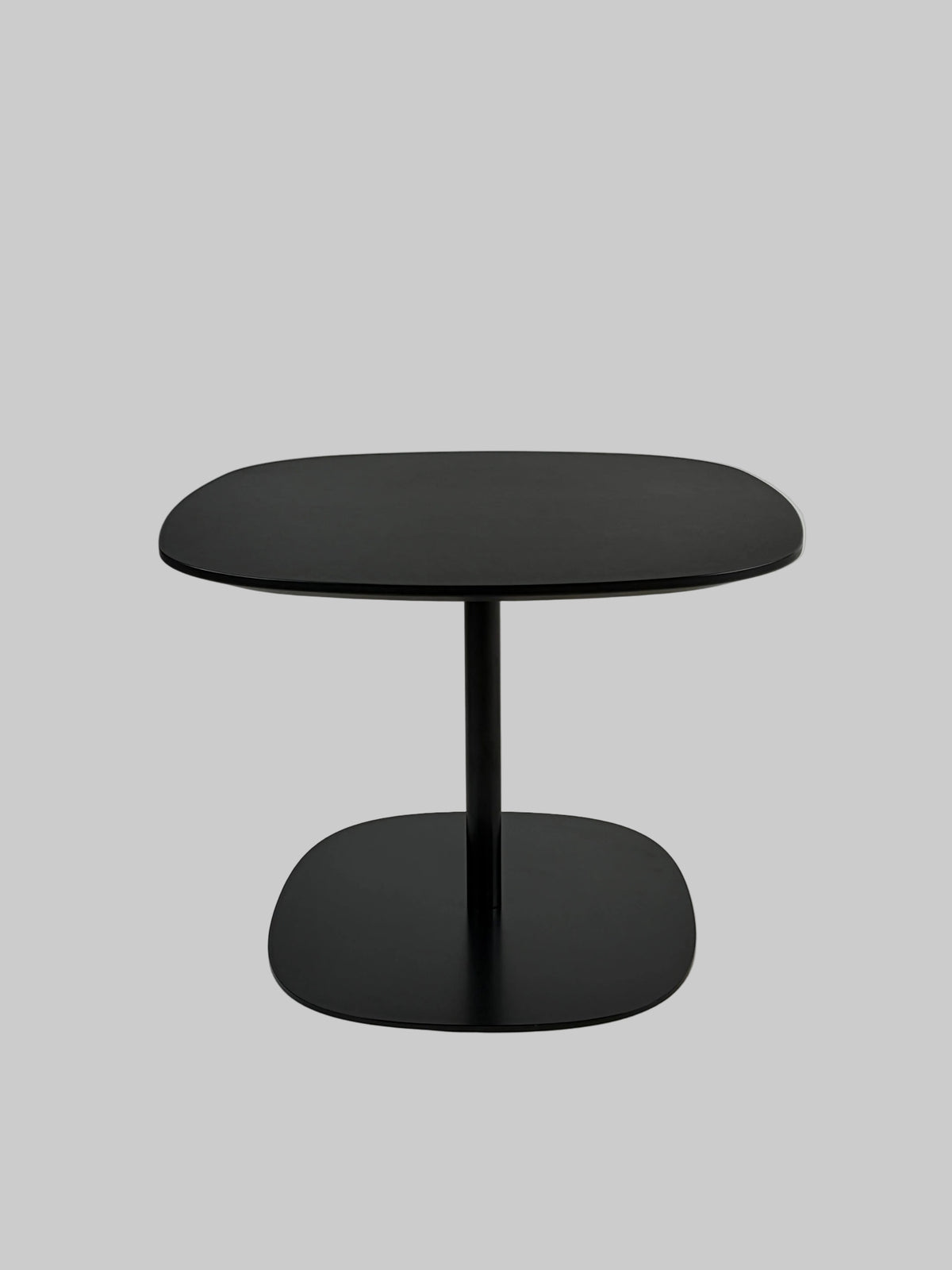 Skandiform Matsumoto Sofabord – Sort 77x67xH48cm