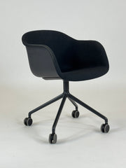Muuto Fiber Armchair m. Hjul - Sort