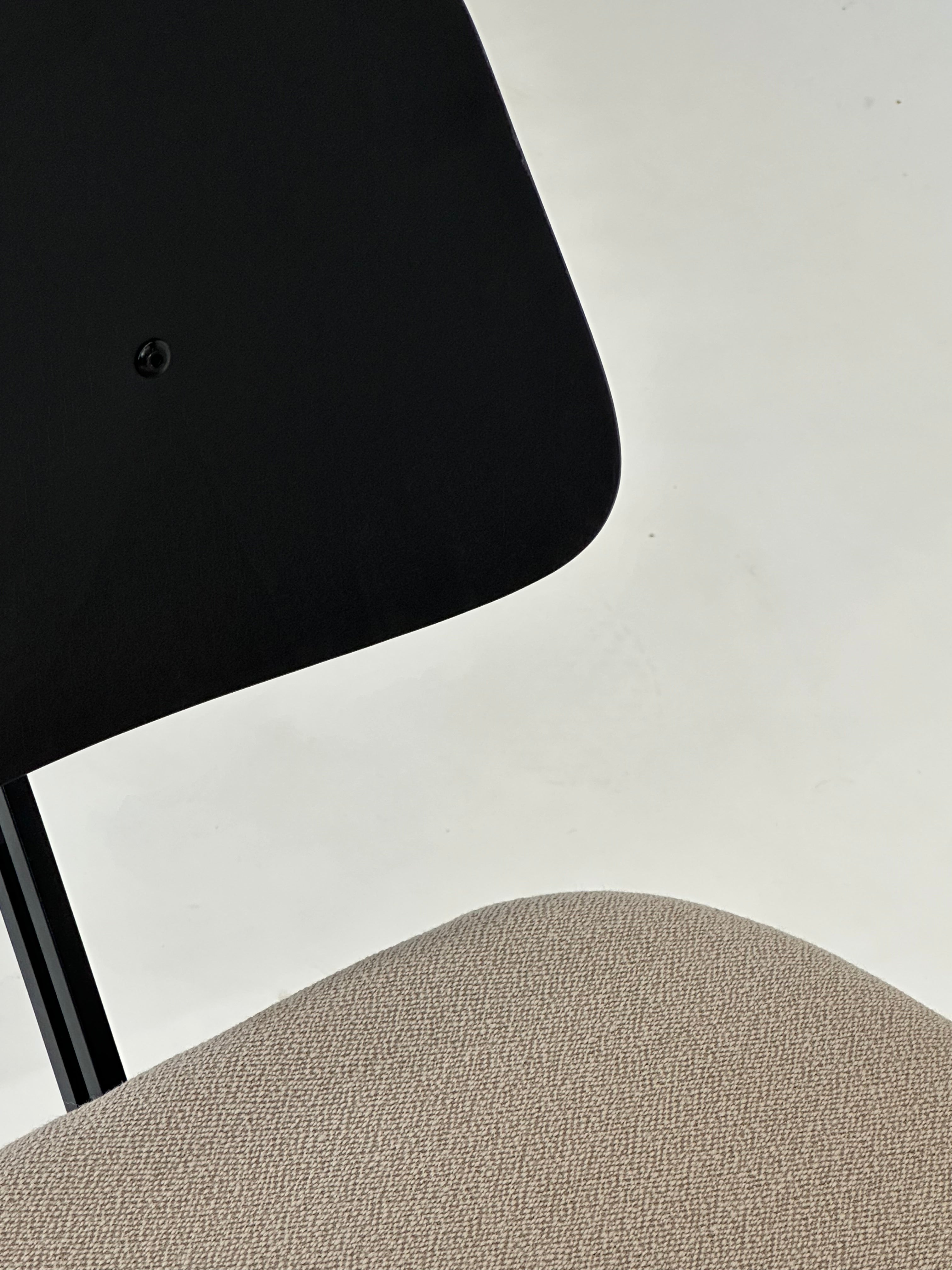 12.1 Workchair - Labofa