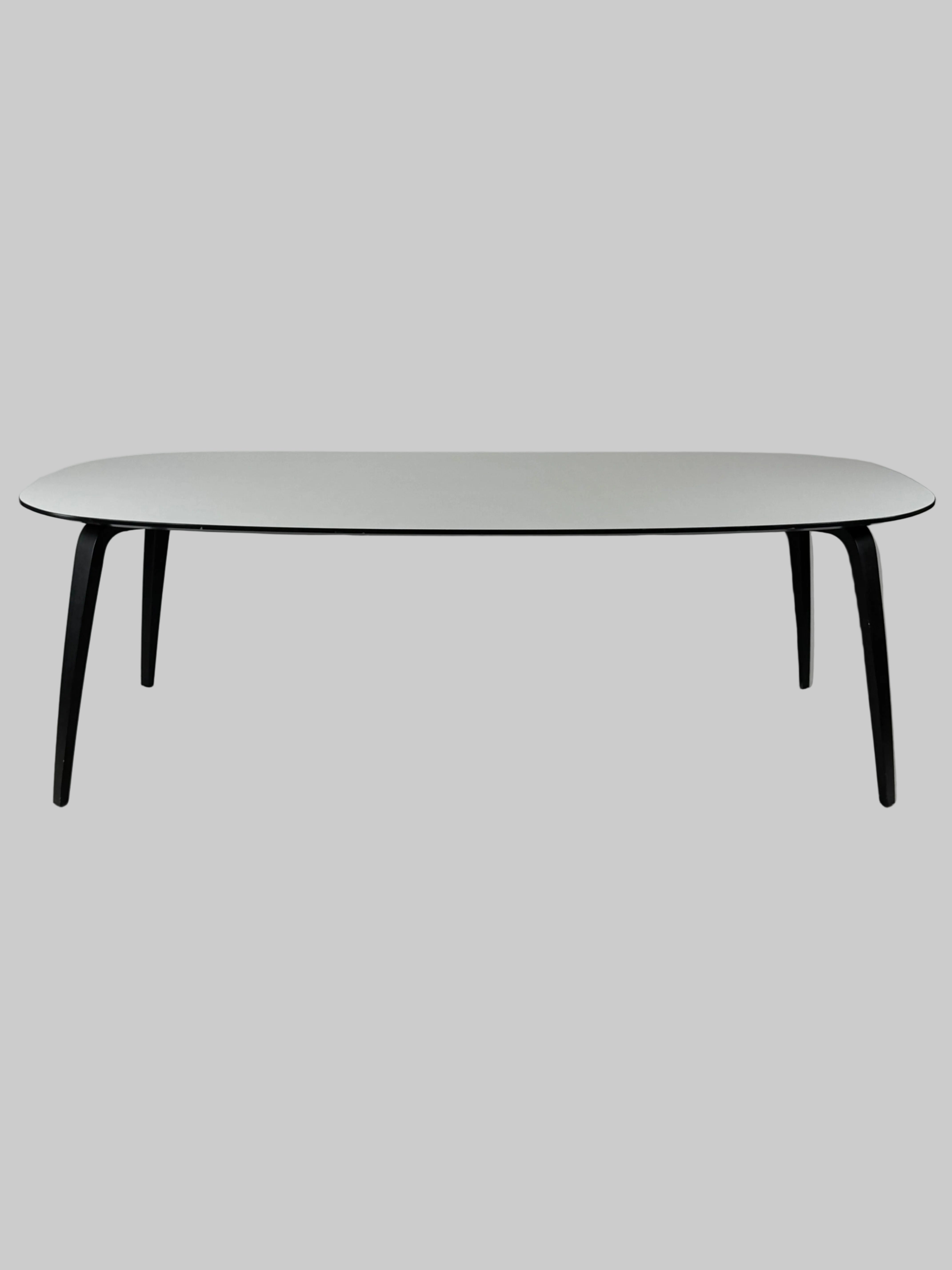 Gubi Bord - Hvid/Sort Stel 230x120x73 cm