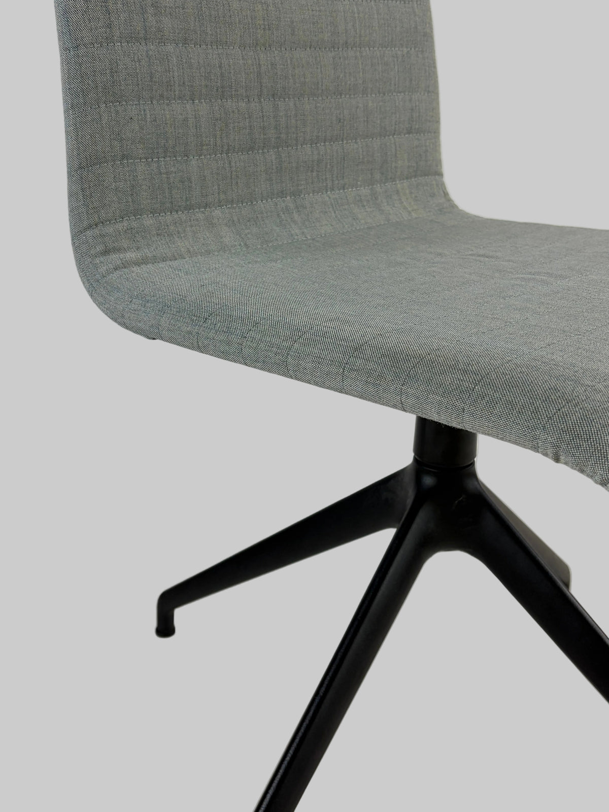 Savir Design Gate 11 Stol – Grå/Sort Stel