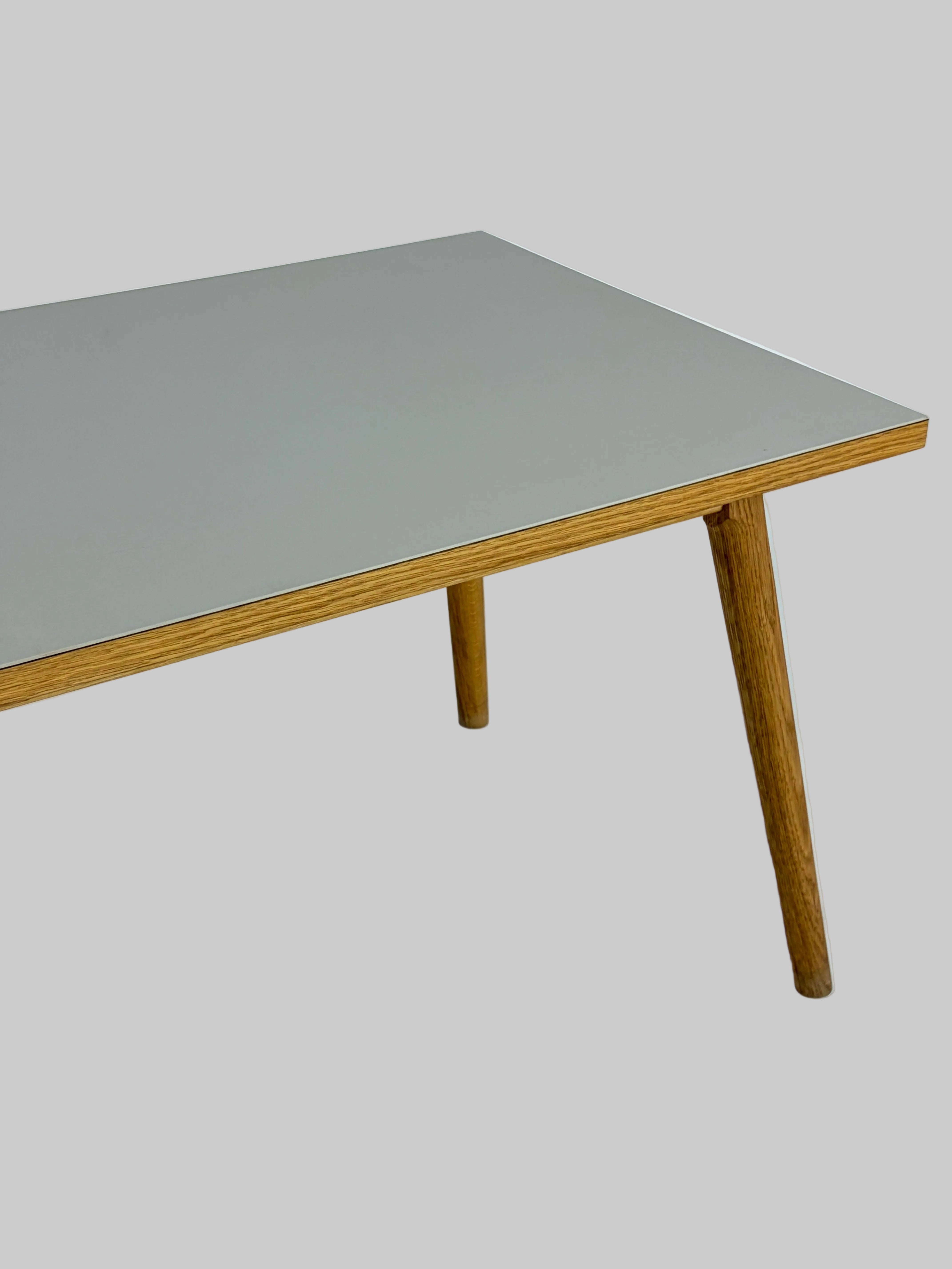 DAYLY AA-32 Sofabord – Grå/Eg Stel 100x50x45cm