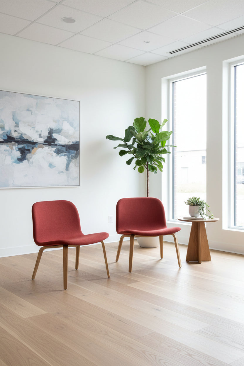 Muuto Visu Loungestol – Rød/Eg Stel