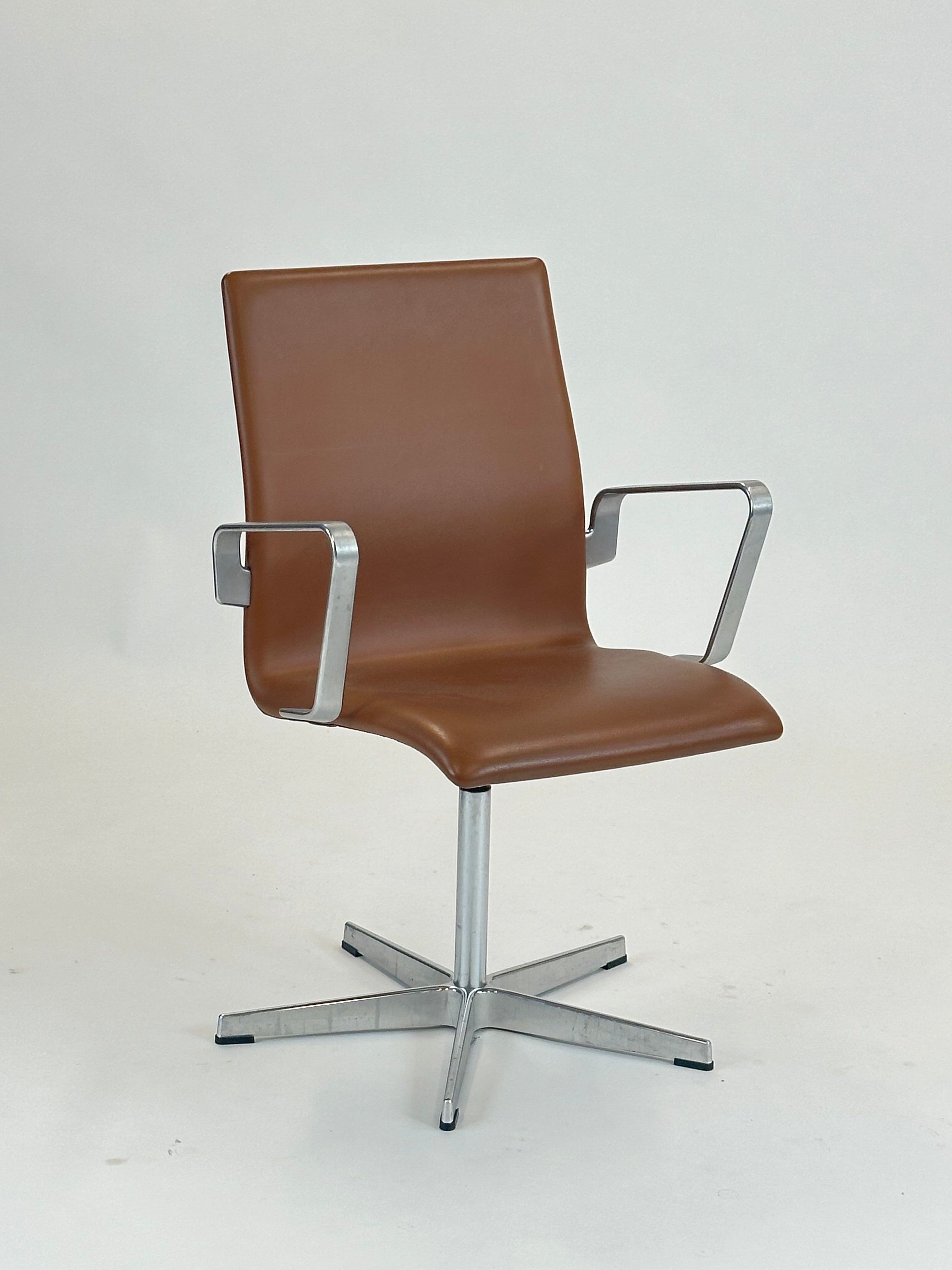 Oxford 3271T Mødestol - Fritz Hansen