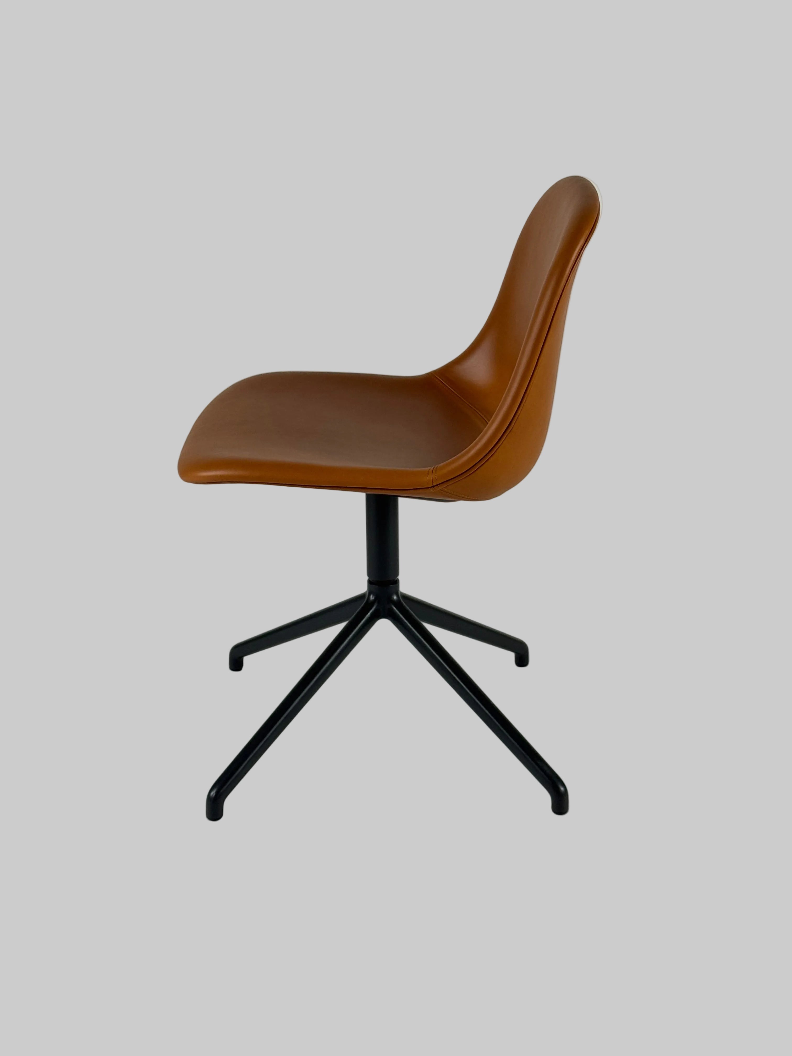 Muuto Fiber Side Chair Stol – Brun Læder