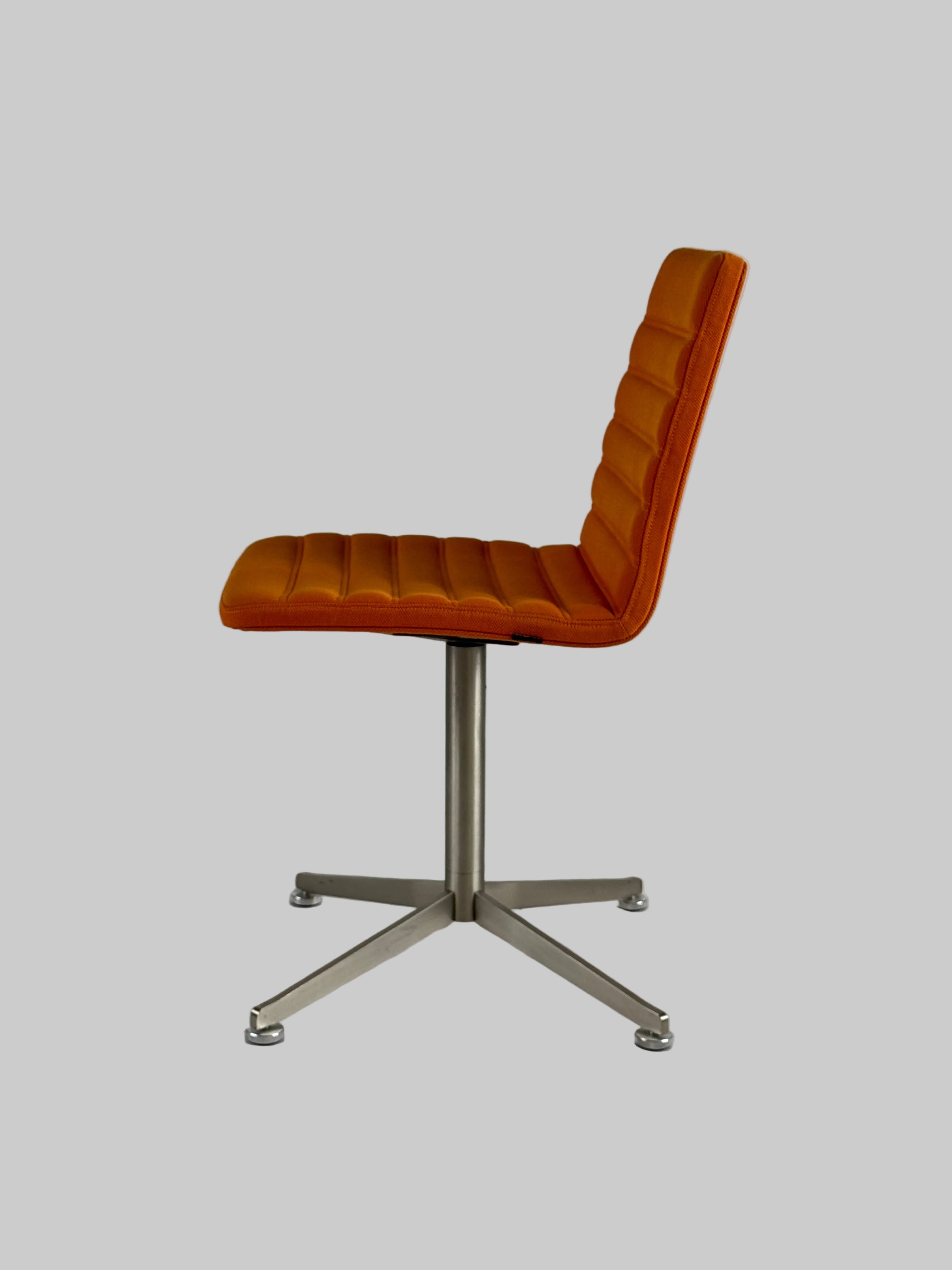 Paustian Spinal Chair 44 Stol – Orange/Aluminium Stel