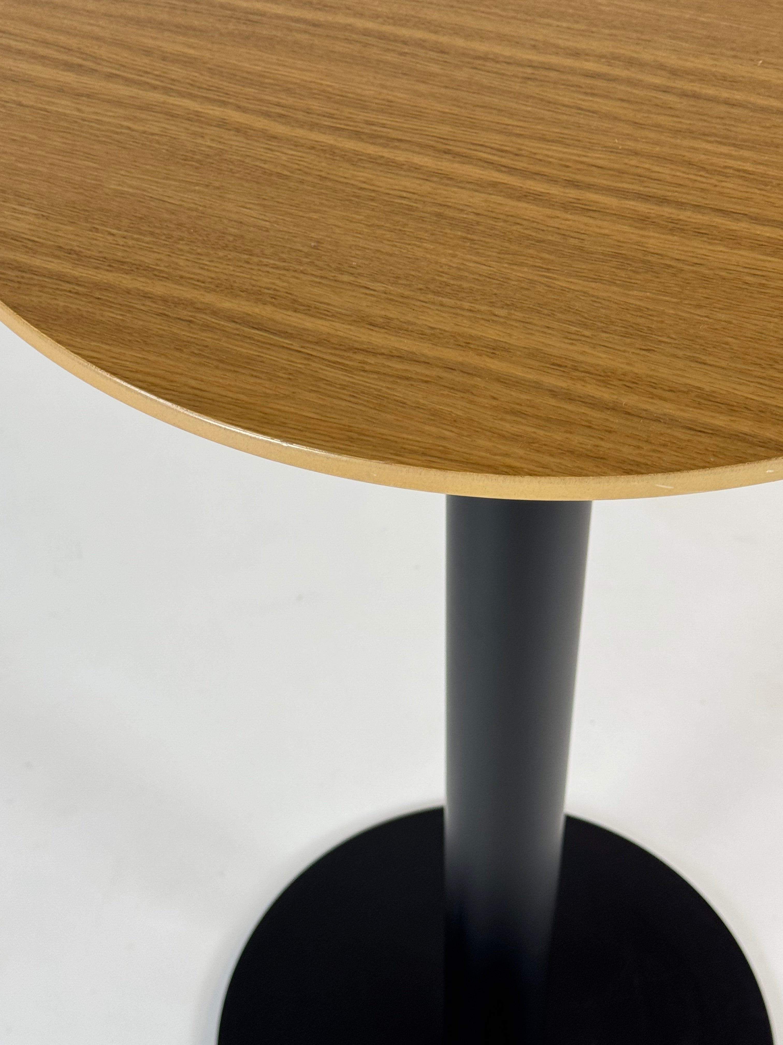 Højbord – Eg/Sort Stel Ø60 cm