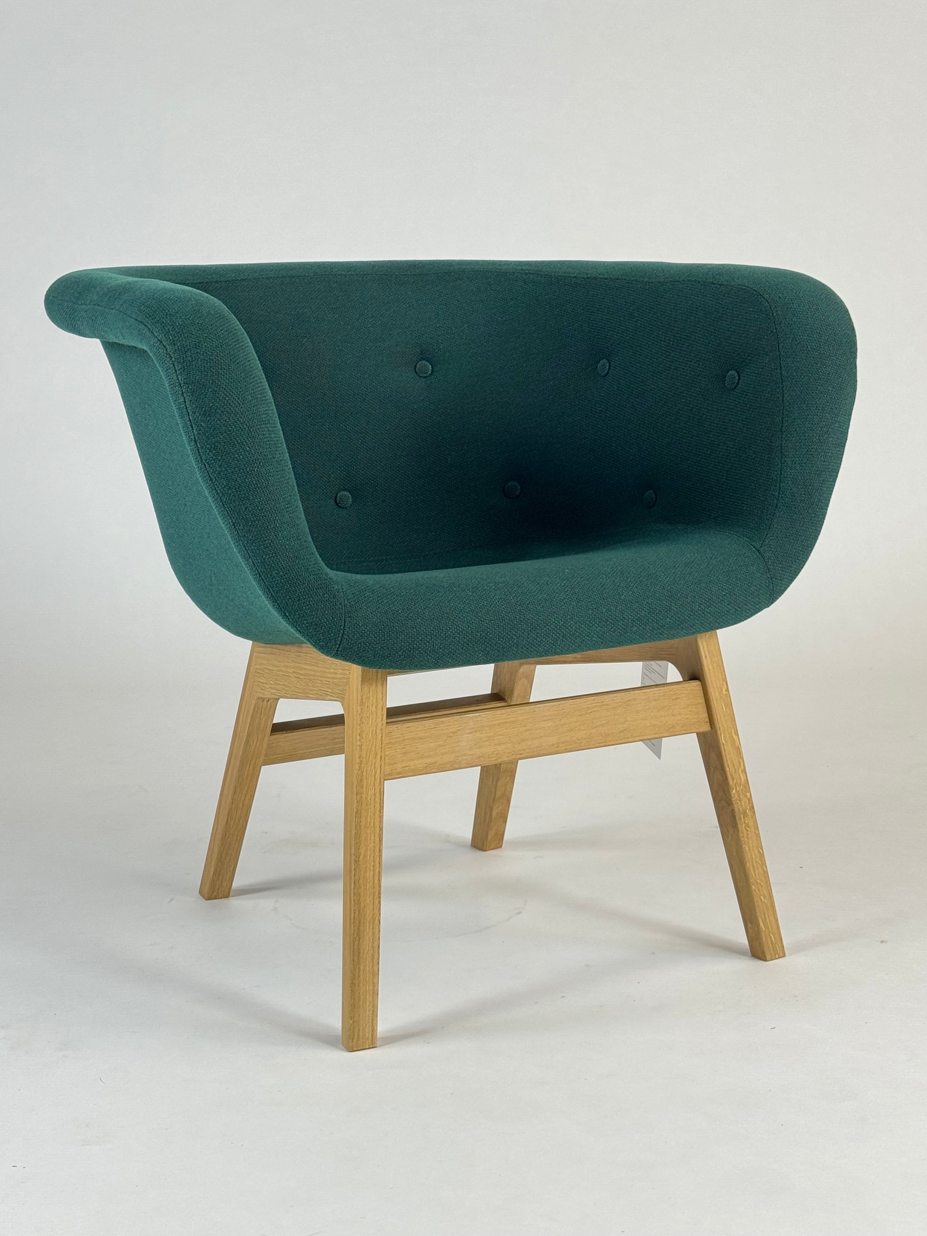 +Halle | Chester Loungestol