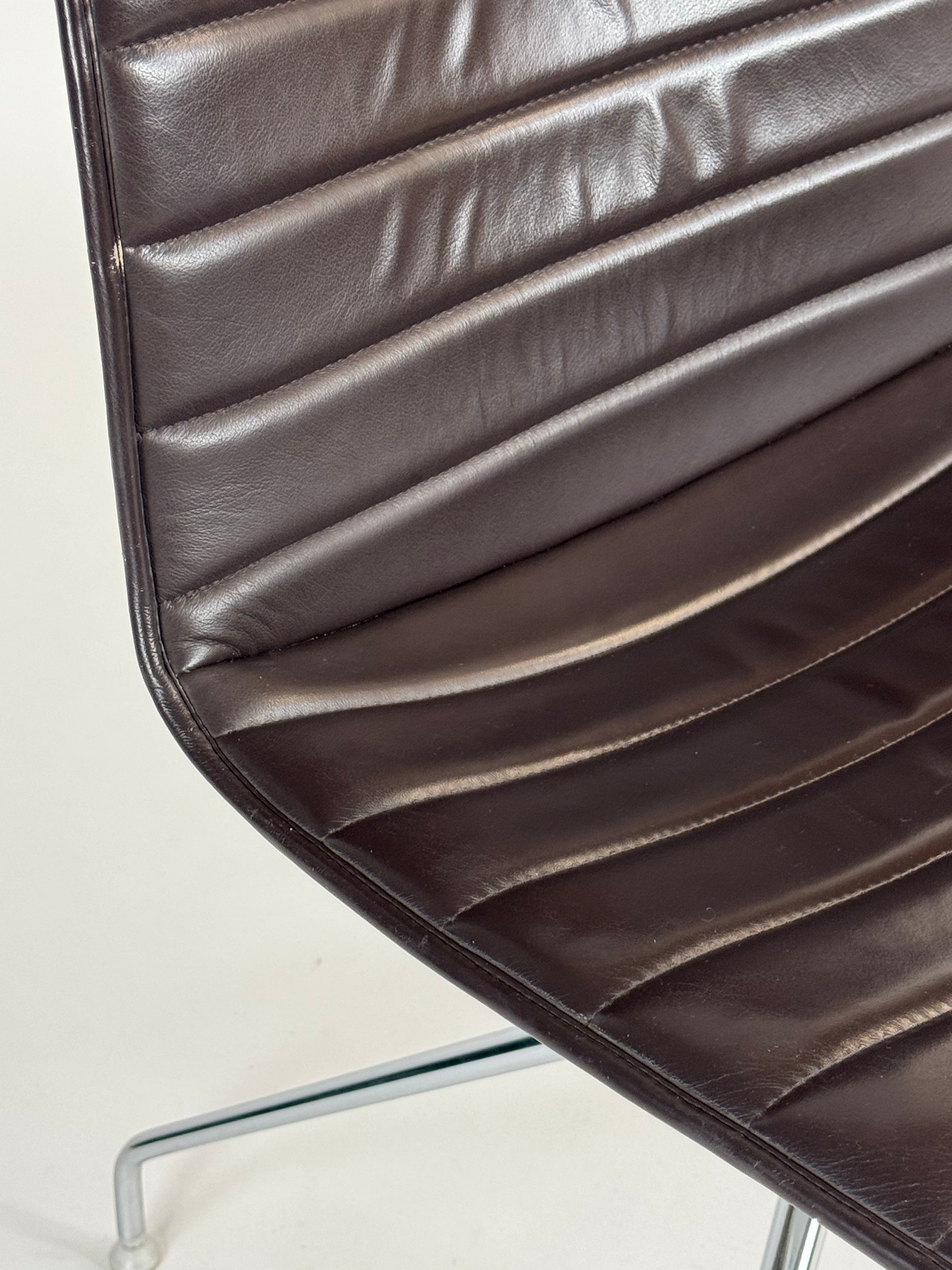 Arper Catifa 53 – Mørkebrun Læder