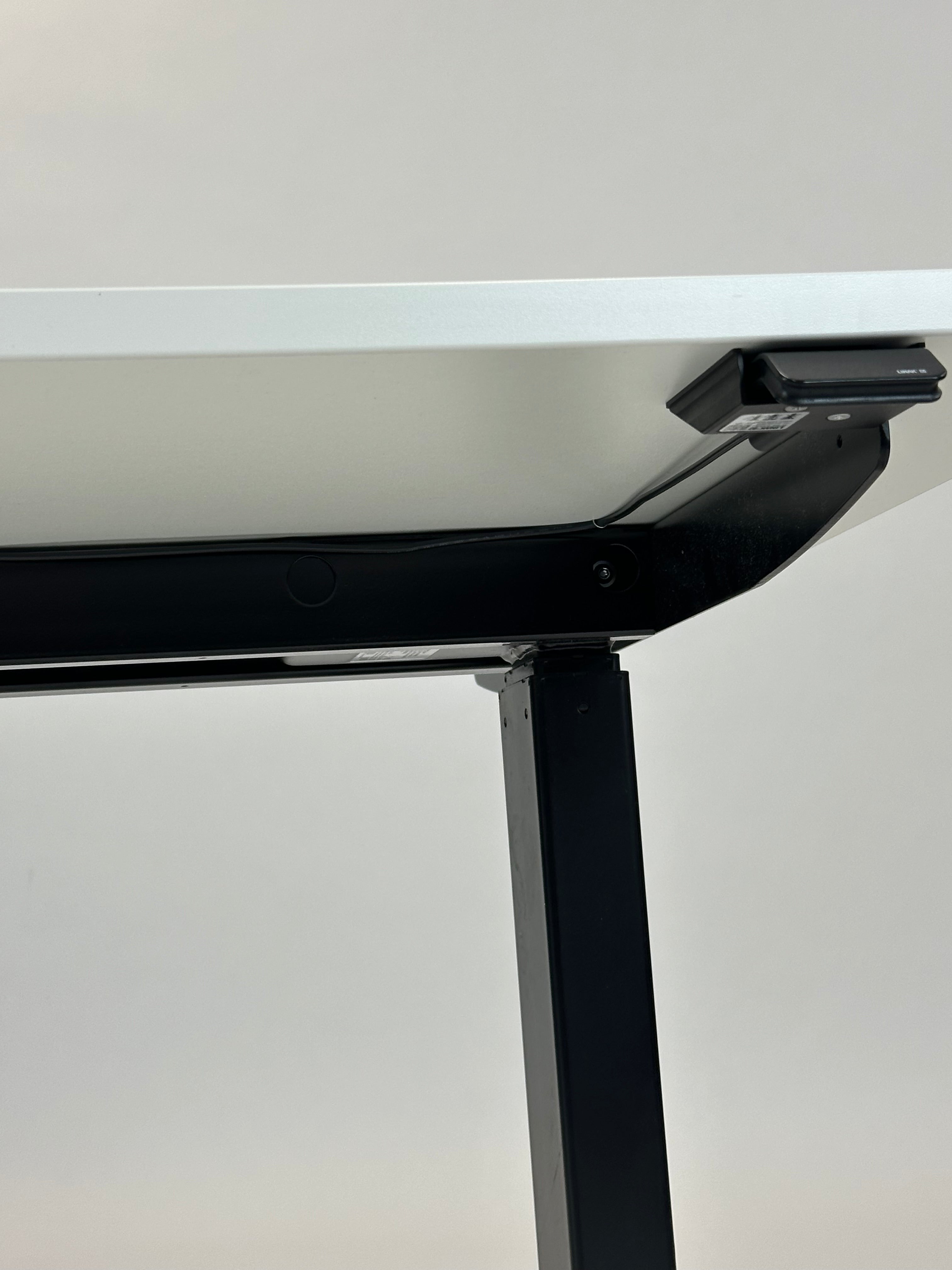 Hæve/sænkebord 140x80 (m. flex) - Linak