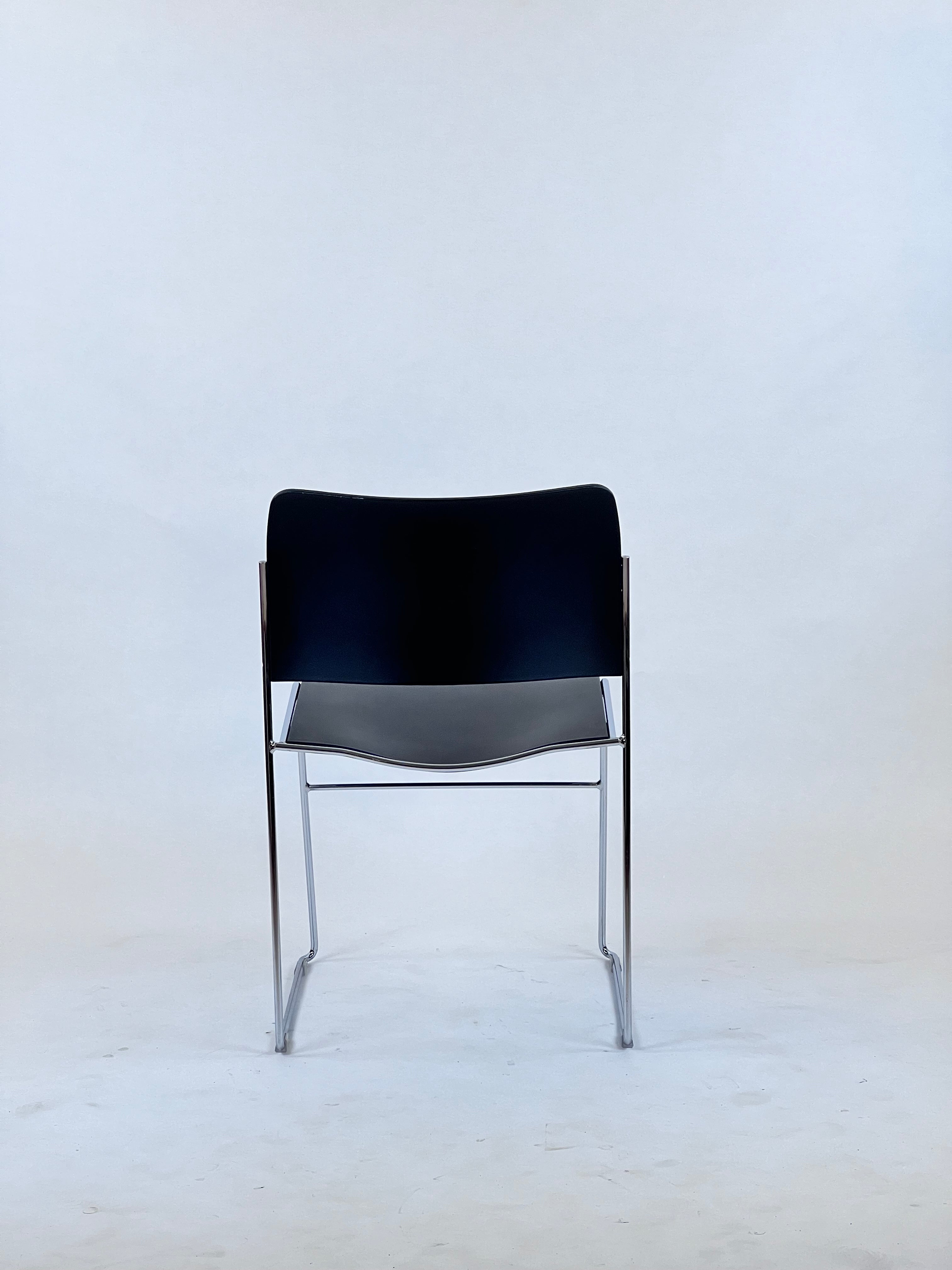 Contemporary visitor chair 40/4