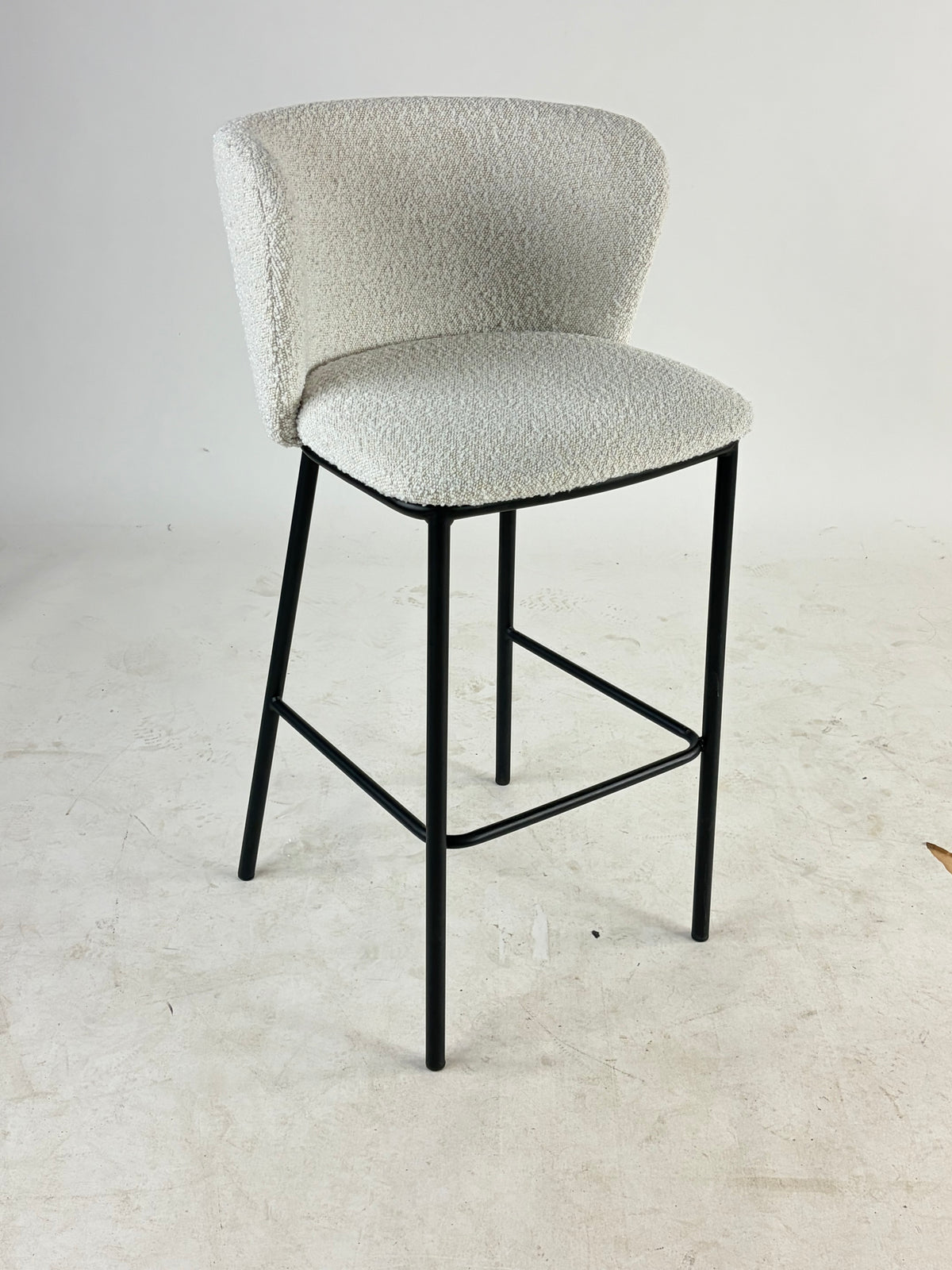 Ellos Home Tirri Barstol – Cremehvid/Sort Stel SH 76cm