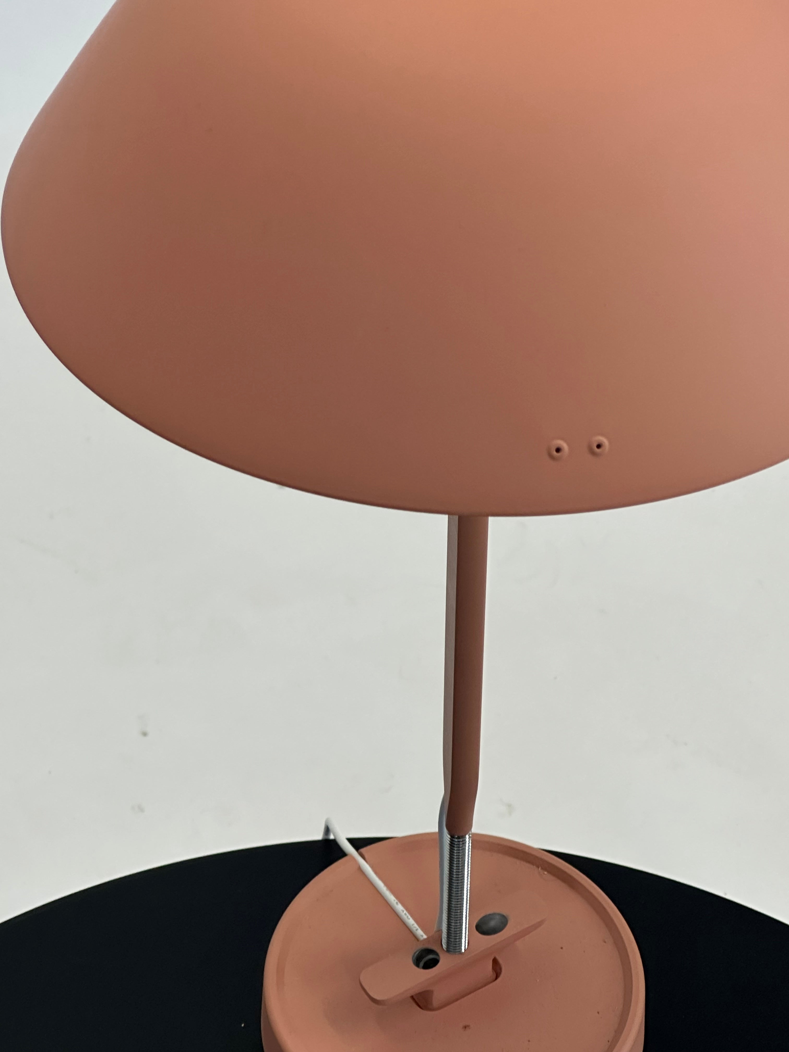 w103 Sempé b bordlampe fra Wästberg