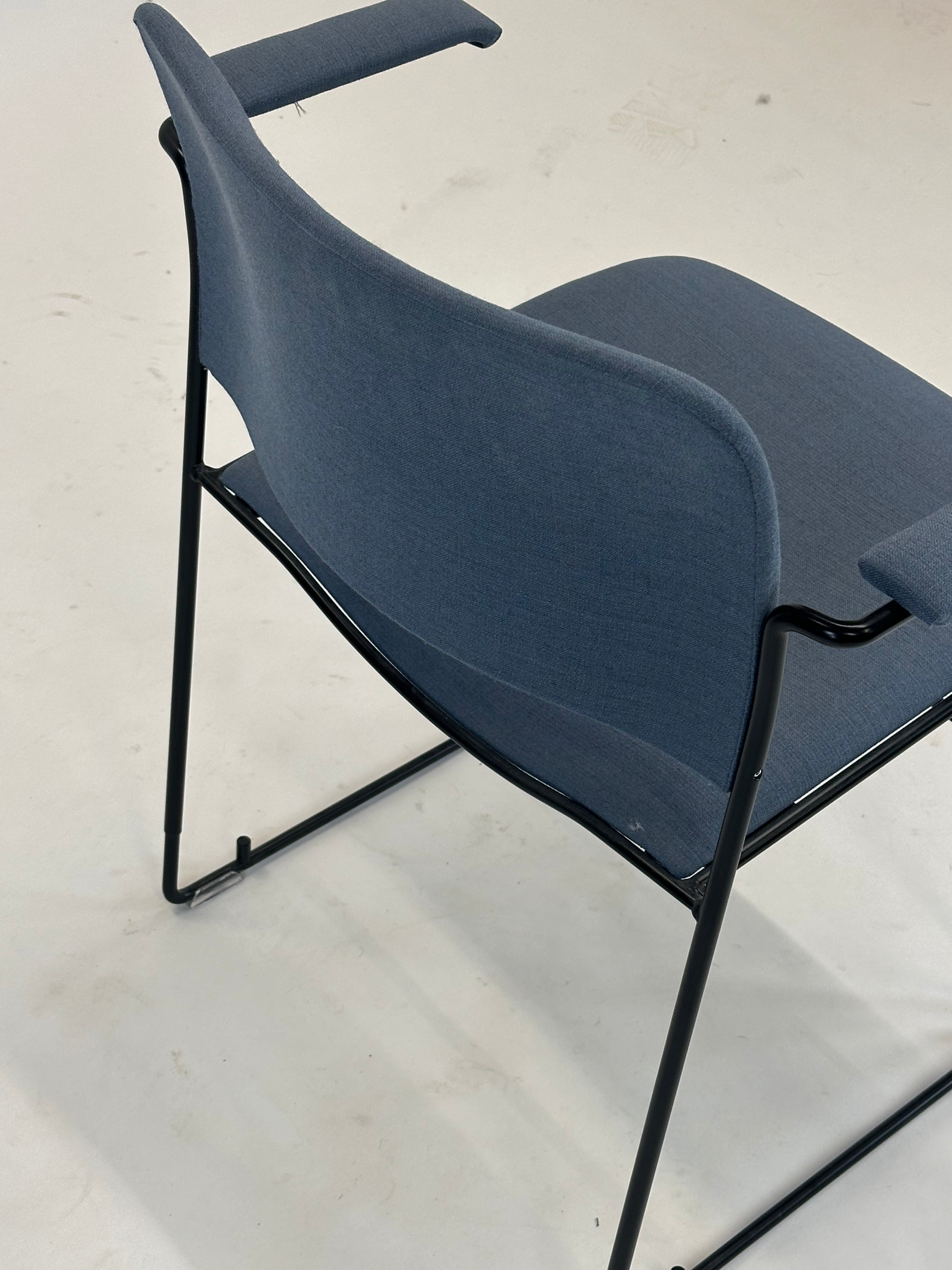 Howe | 40/4 Konferencestol (Blå)