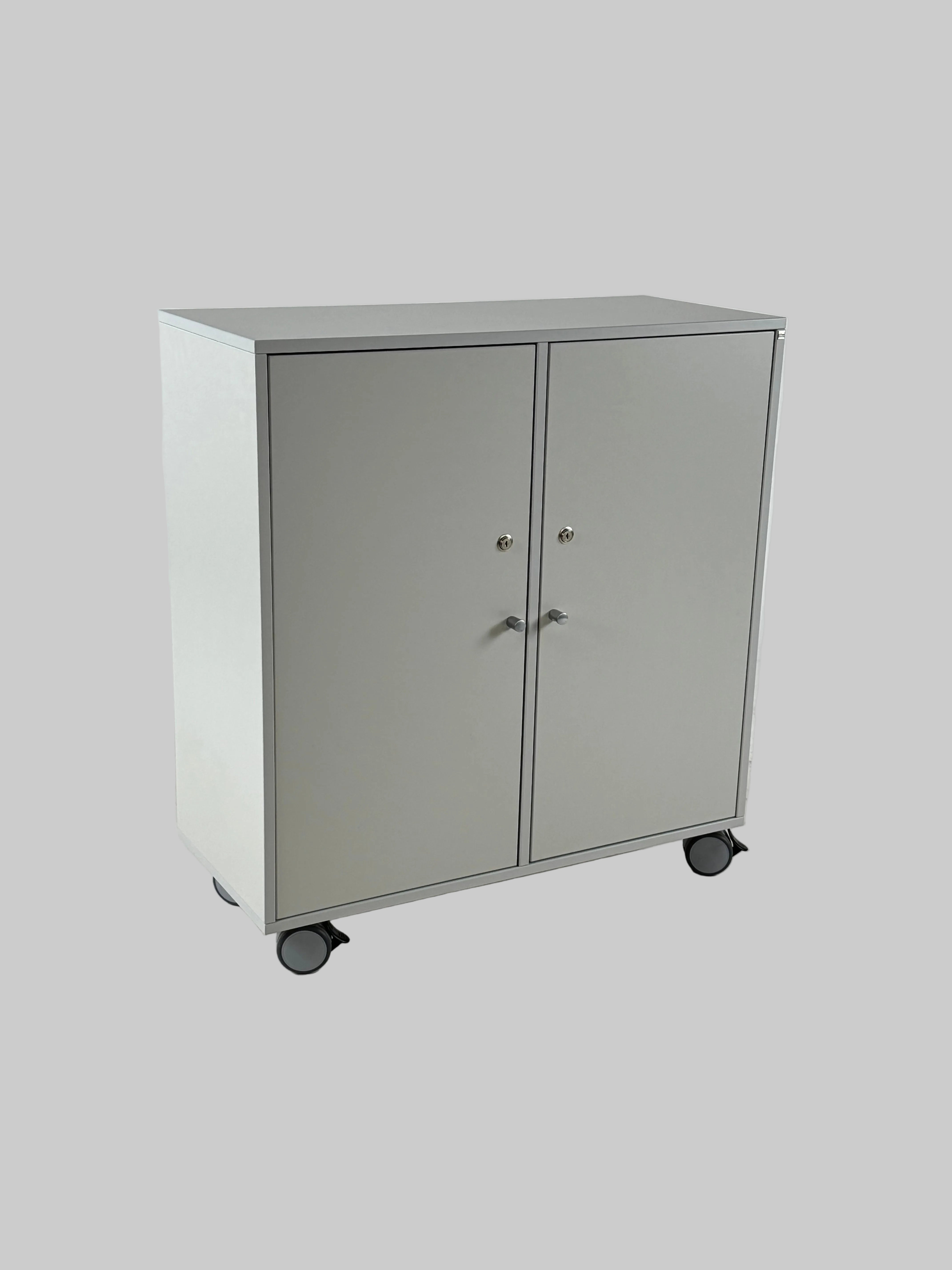 Cube Design Quadro Skab – Lysegrå 80x35x87cm