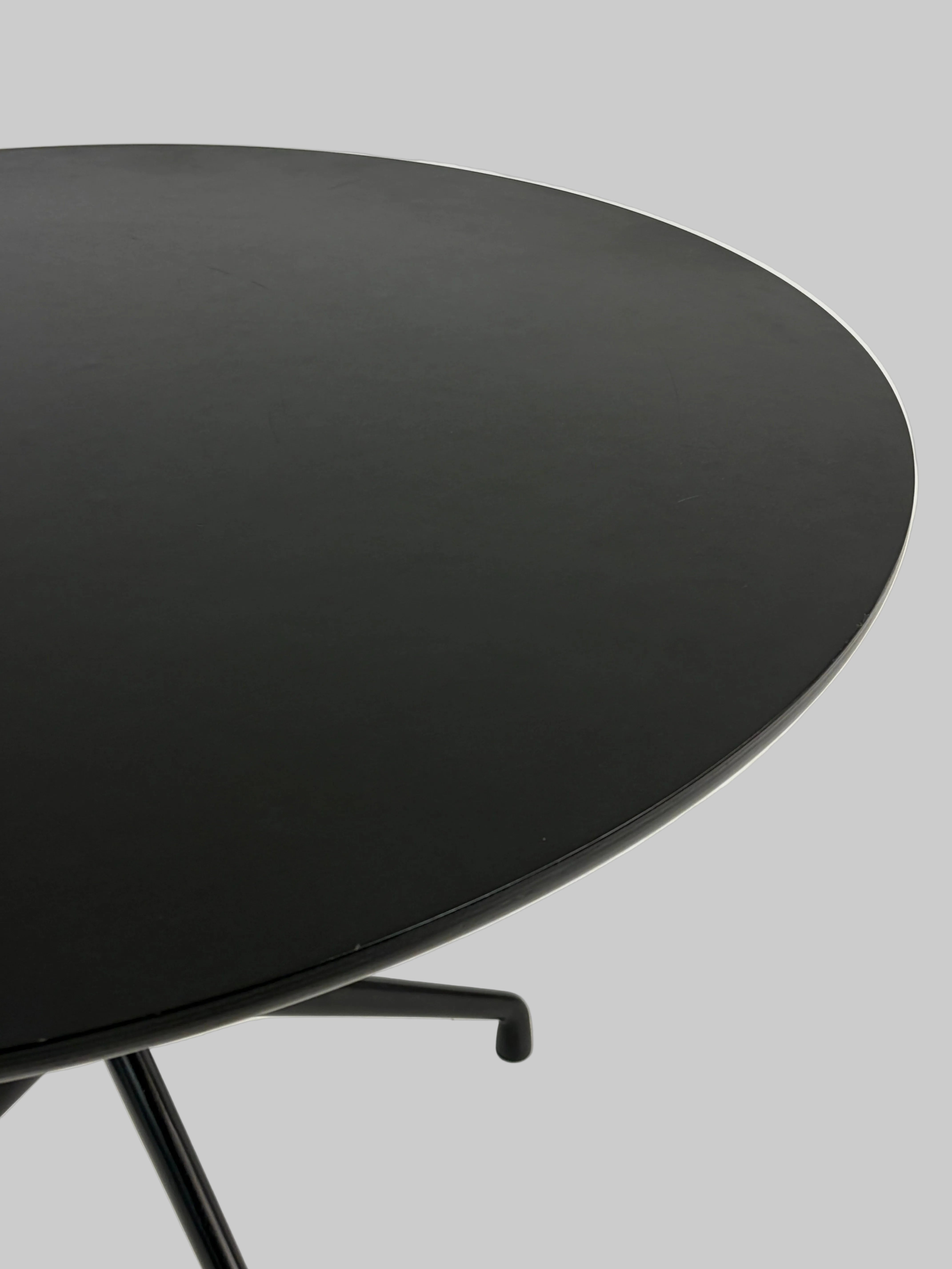 HAY AAT20 Bord – Sort Ø100 cm