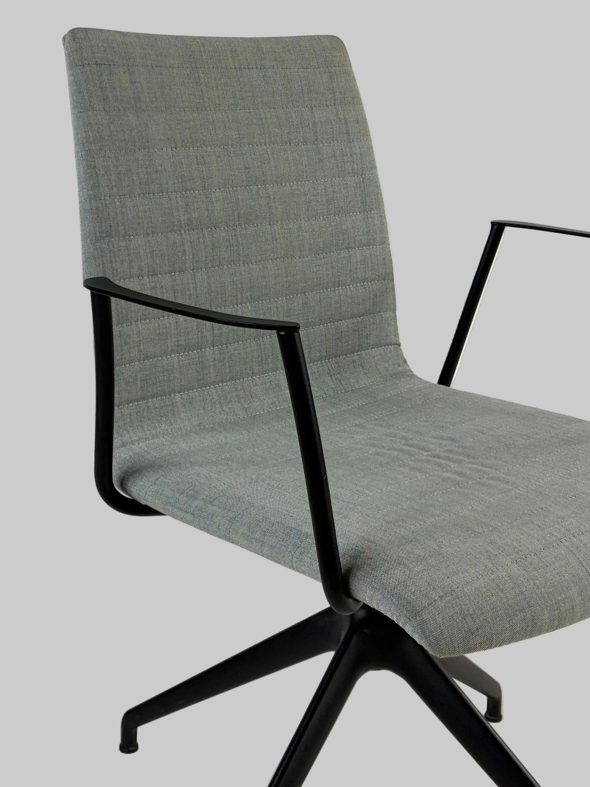 Savir Design Gate 11 Stol – Grå/Sort Stel