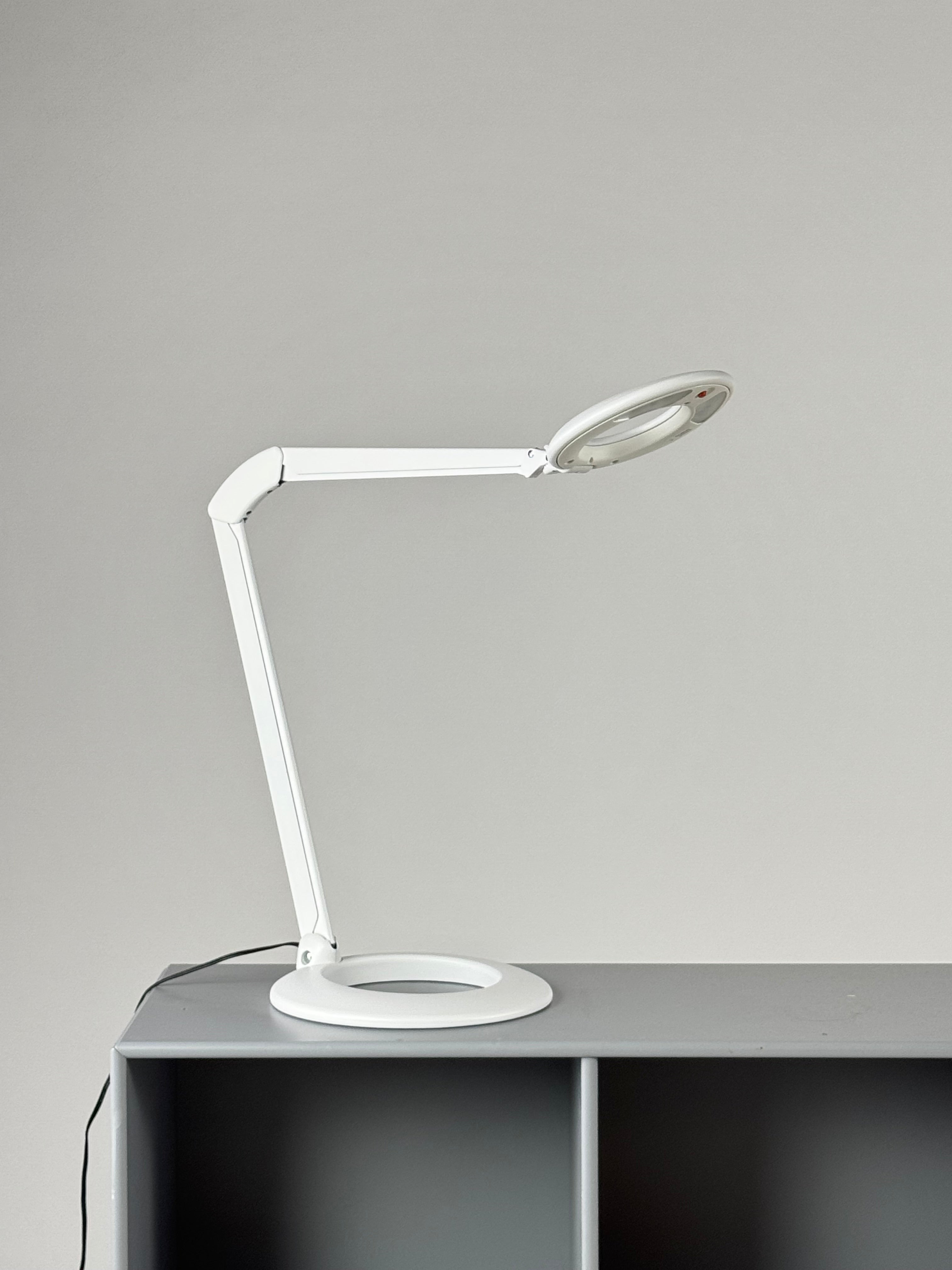 Luxo Ovelo LED Bordlampe – Hvid