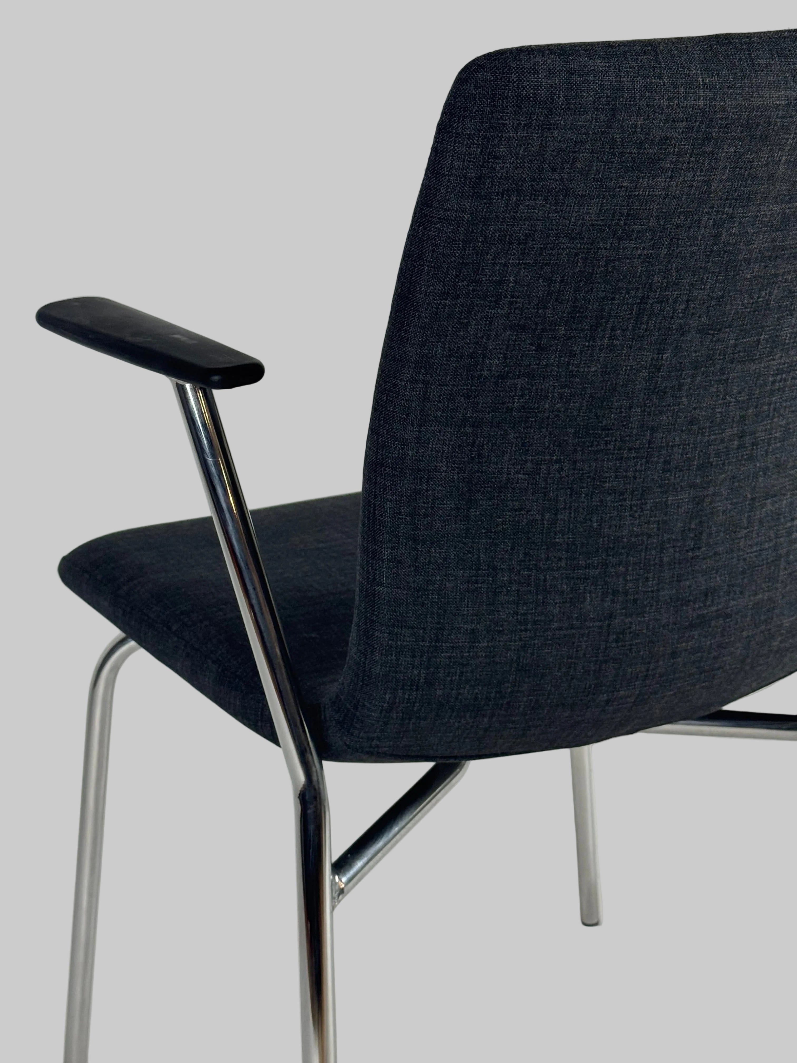 Labofa Groovy Stol – Mørkegrå