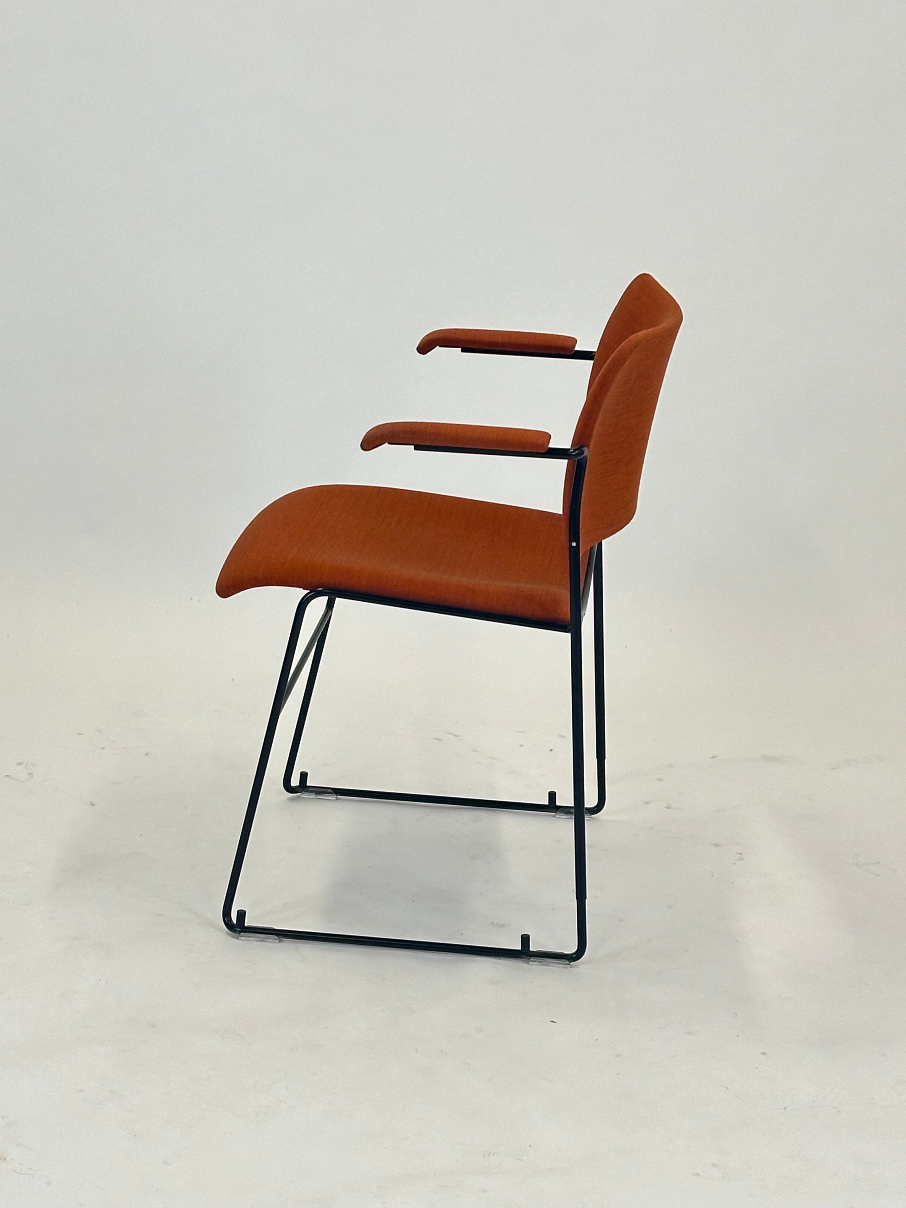40/4 Konferencestol - Howe (Orange)