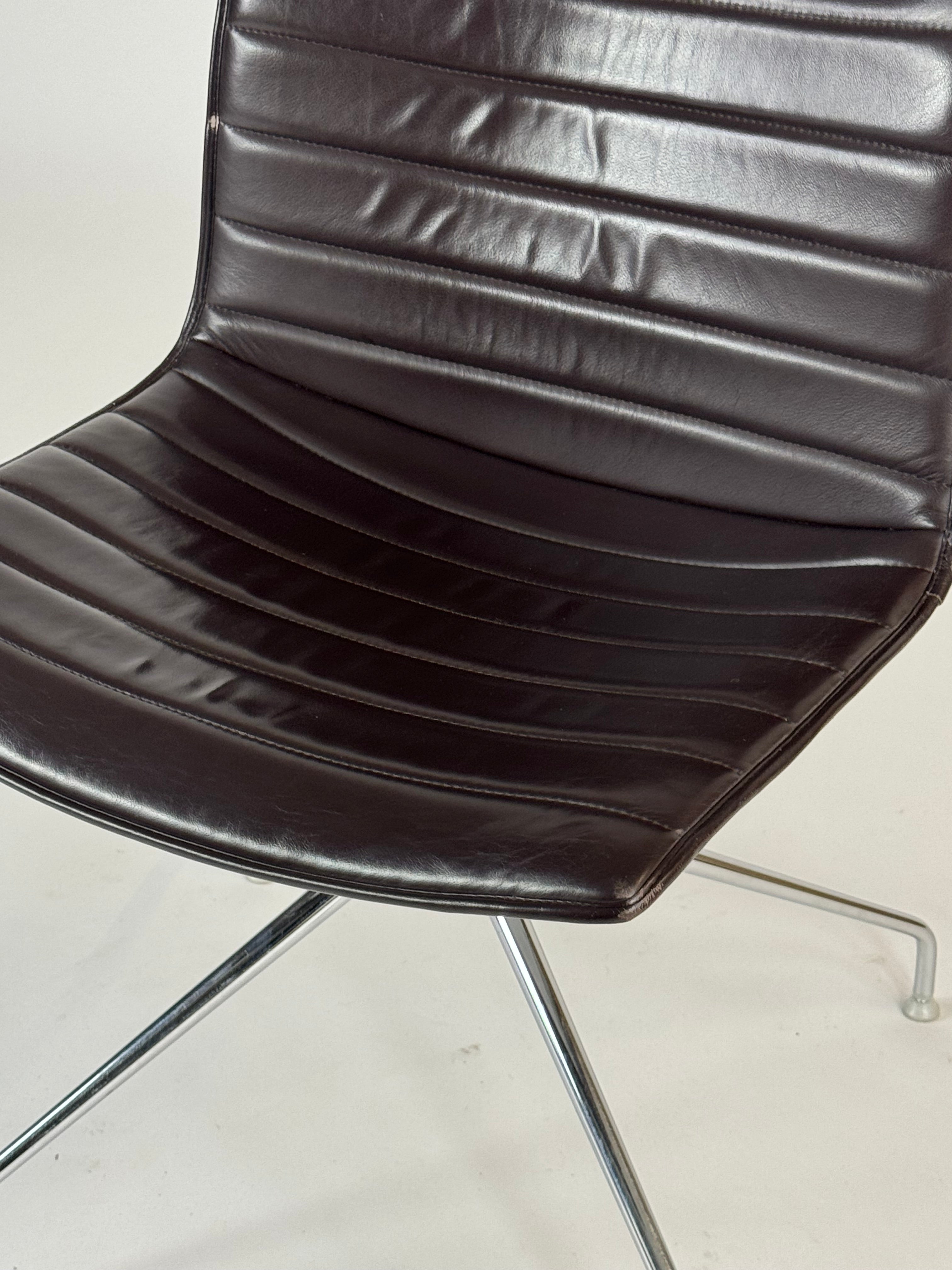 Arper Catifa 53 – Mørkebrun Læder