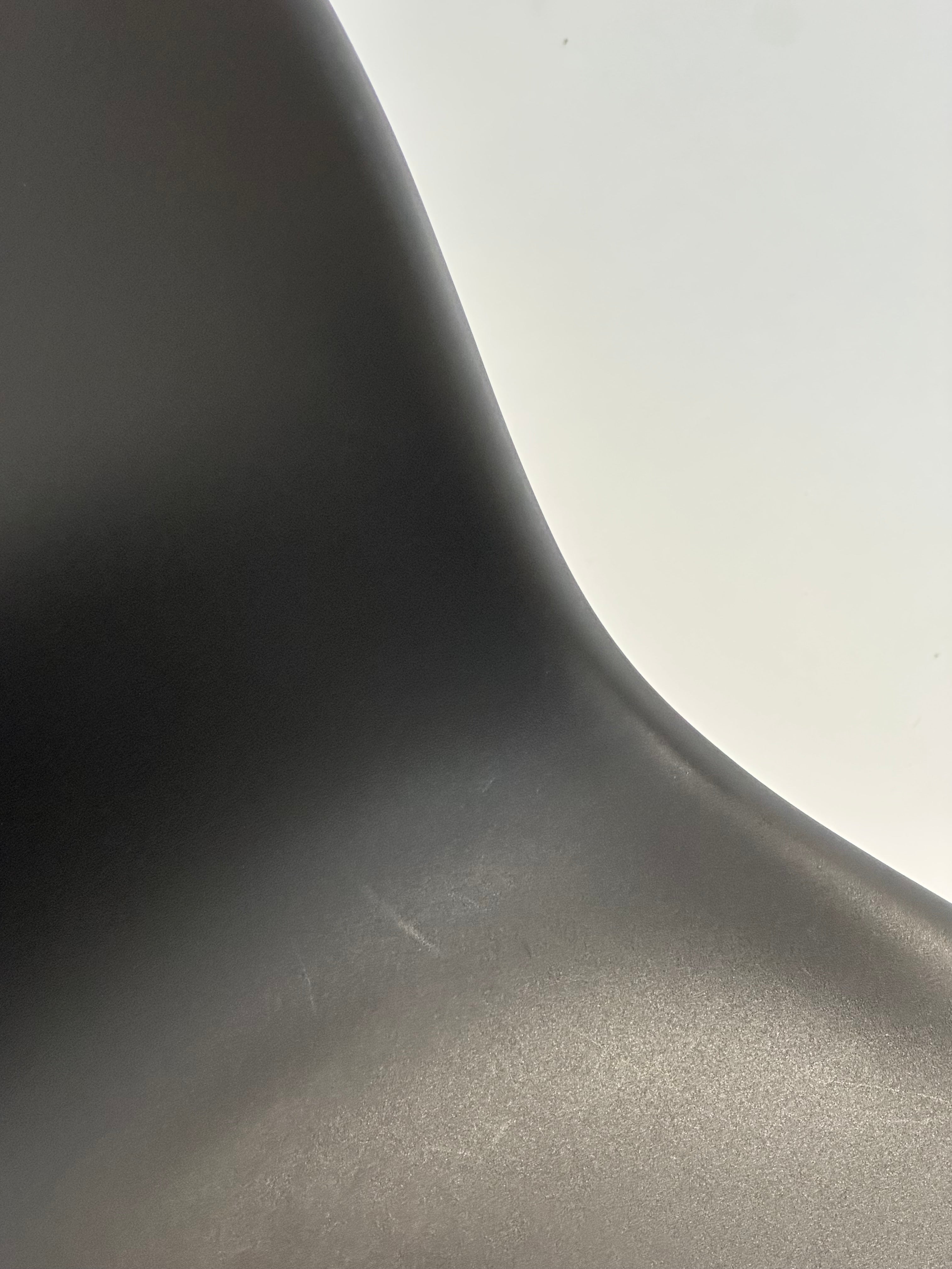 Eames Plastic Side Chair DSW - Vitra