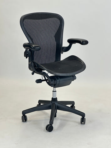 Herman Miller Aeron C Kontorstol – Mørkegrå