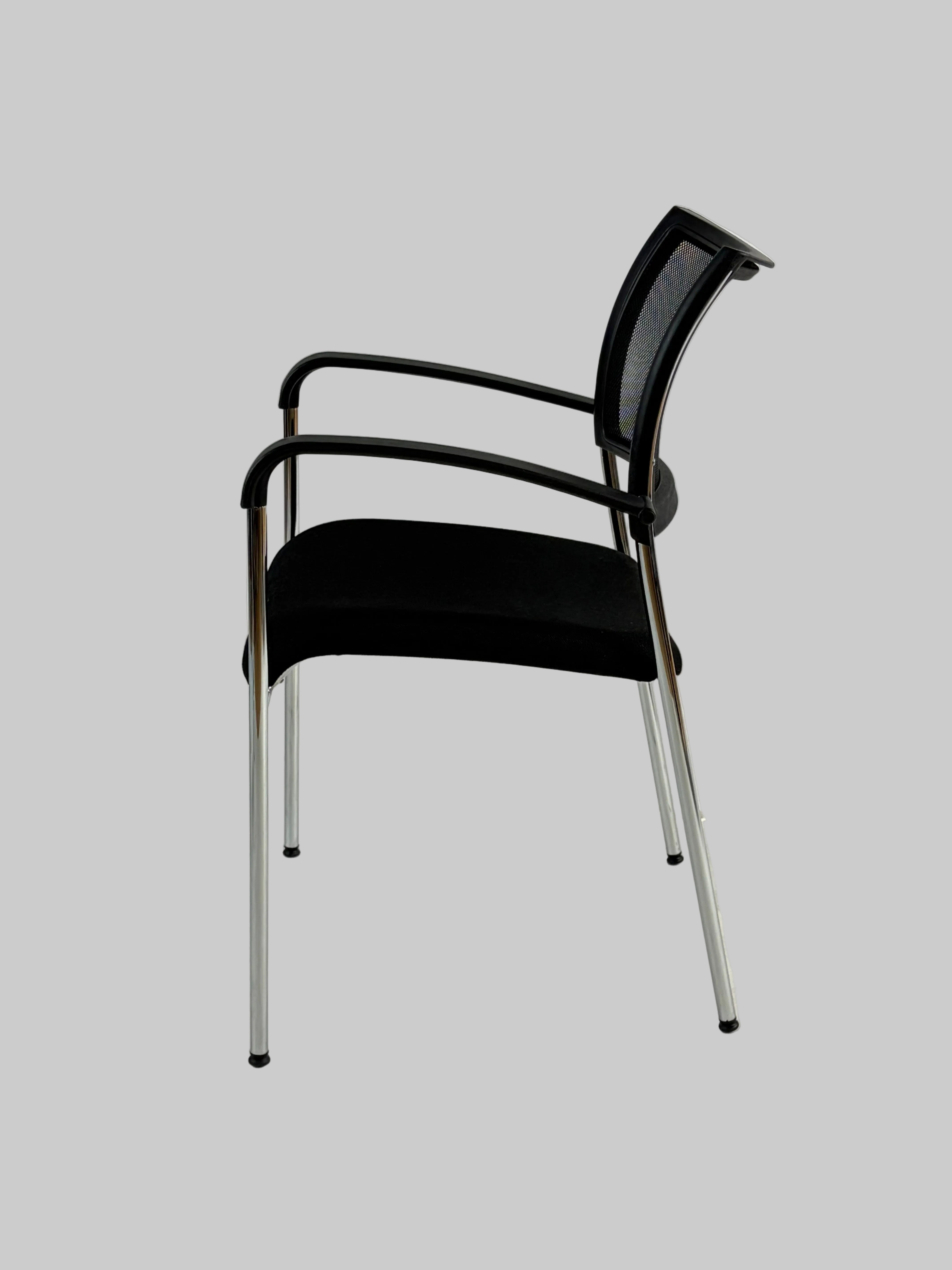 Stol m. Armlæn – Sort/Krom Stel