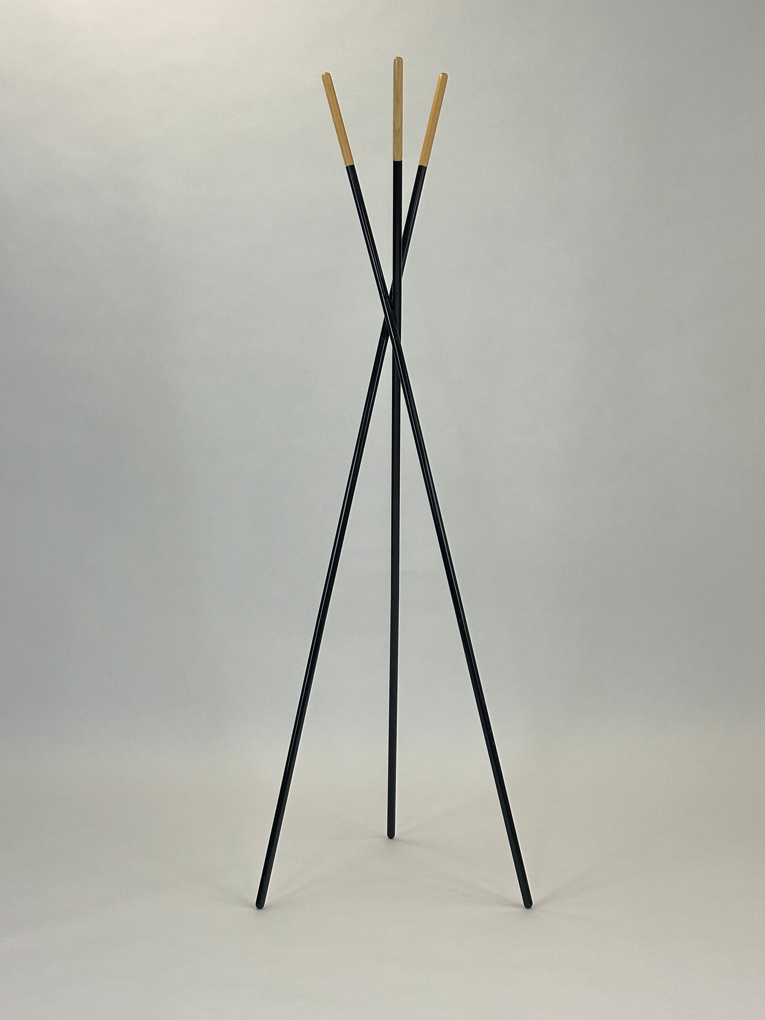 Elegant Tripod Stumtjener
