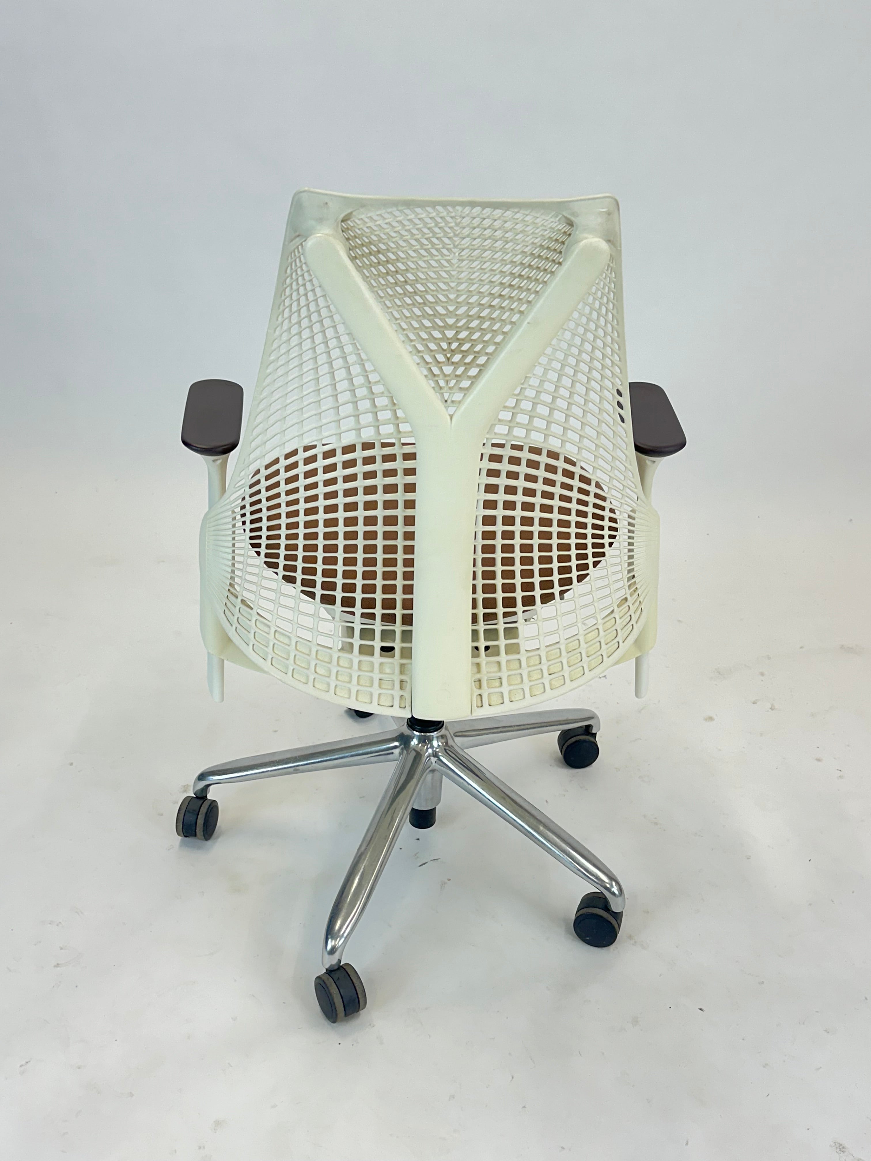 Herman Miller Sayl Kontorstol (Brun)