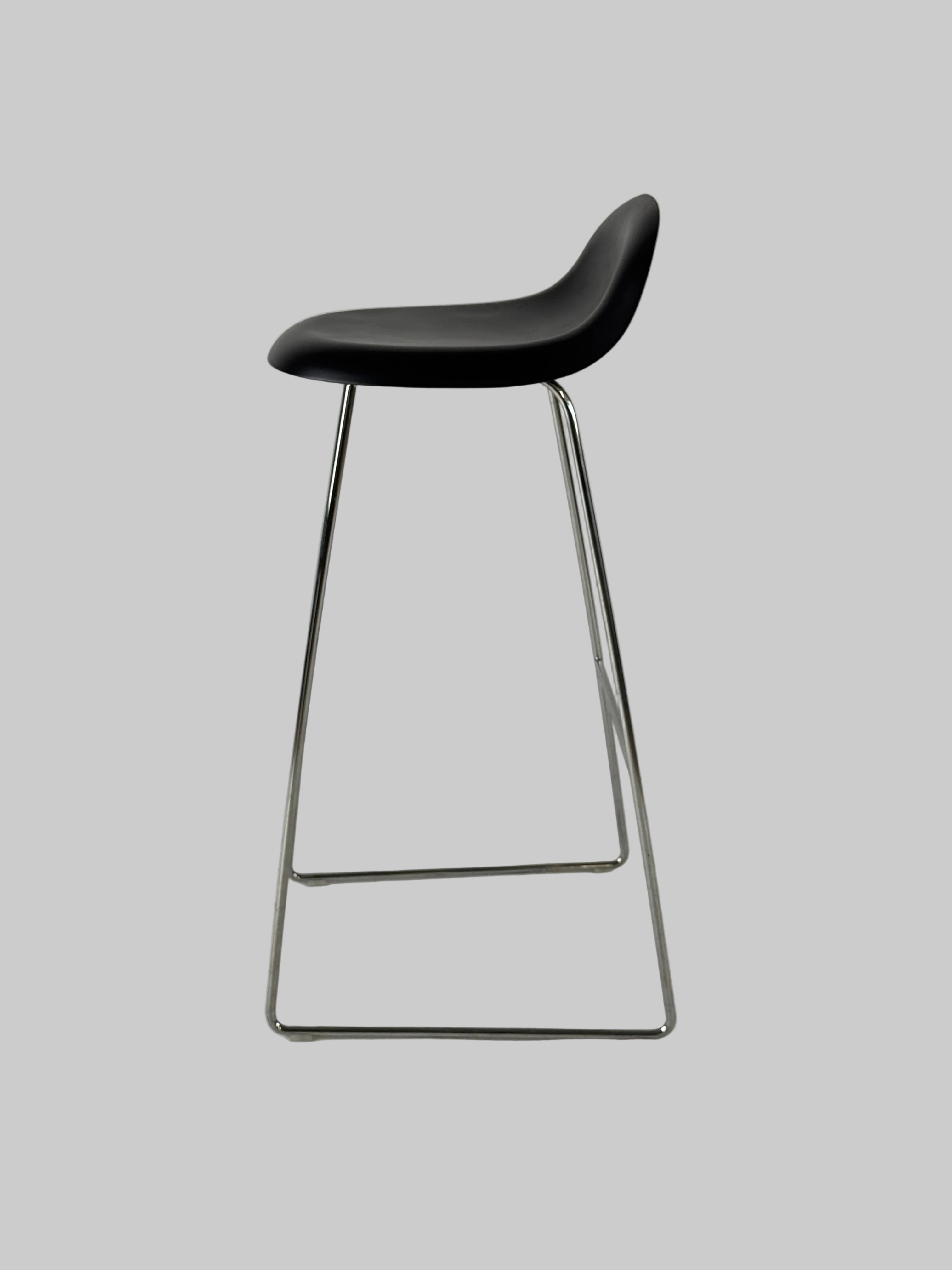GUBI 3D Bar Stool Barstol – Sort/Krom Stel SH 75 cm