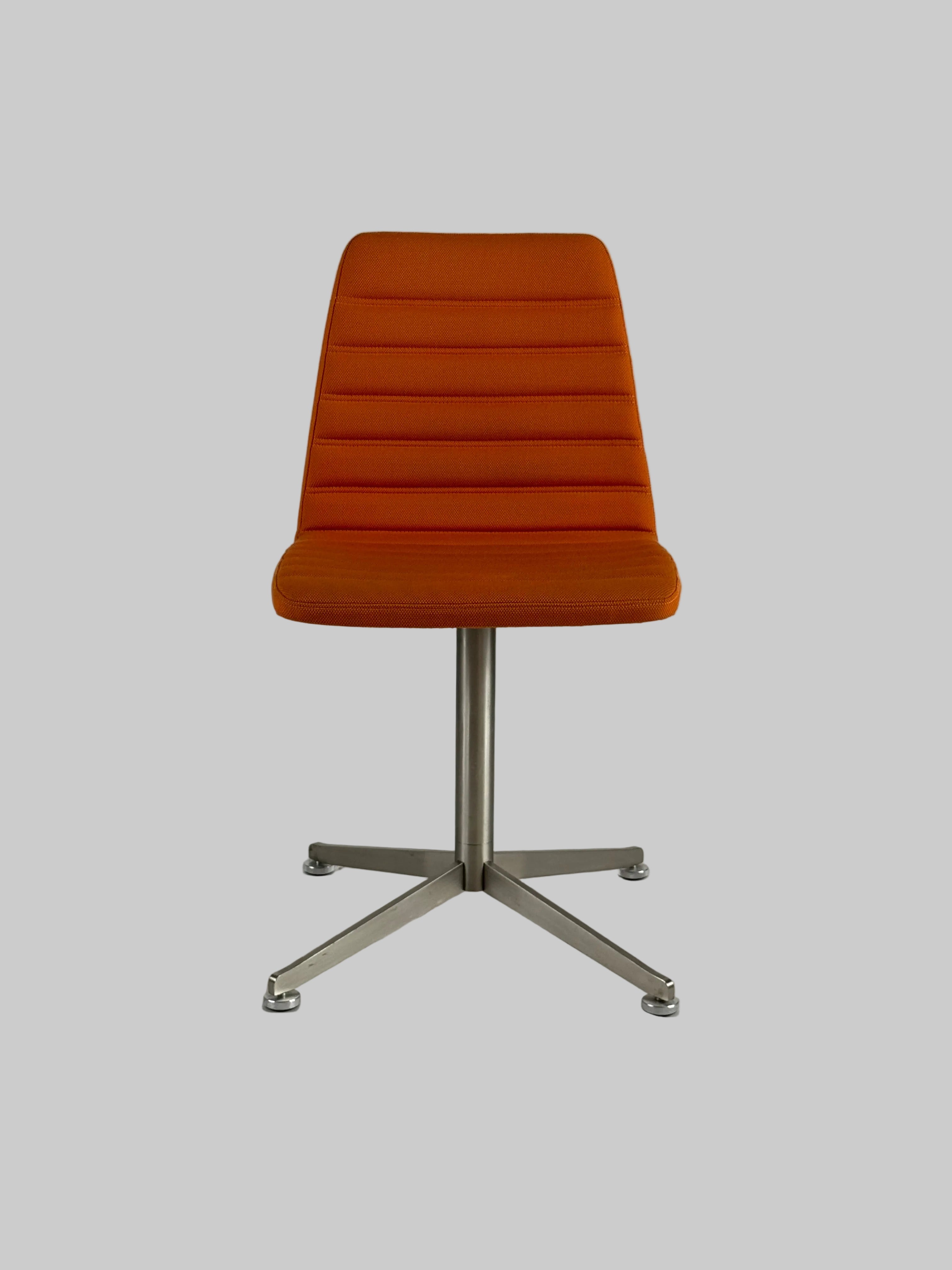 Paustian Spinal Chair 44 Stol – Orange/Aluminium Stel