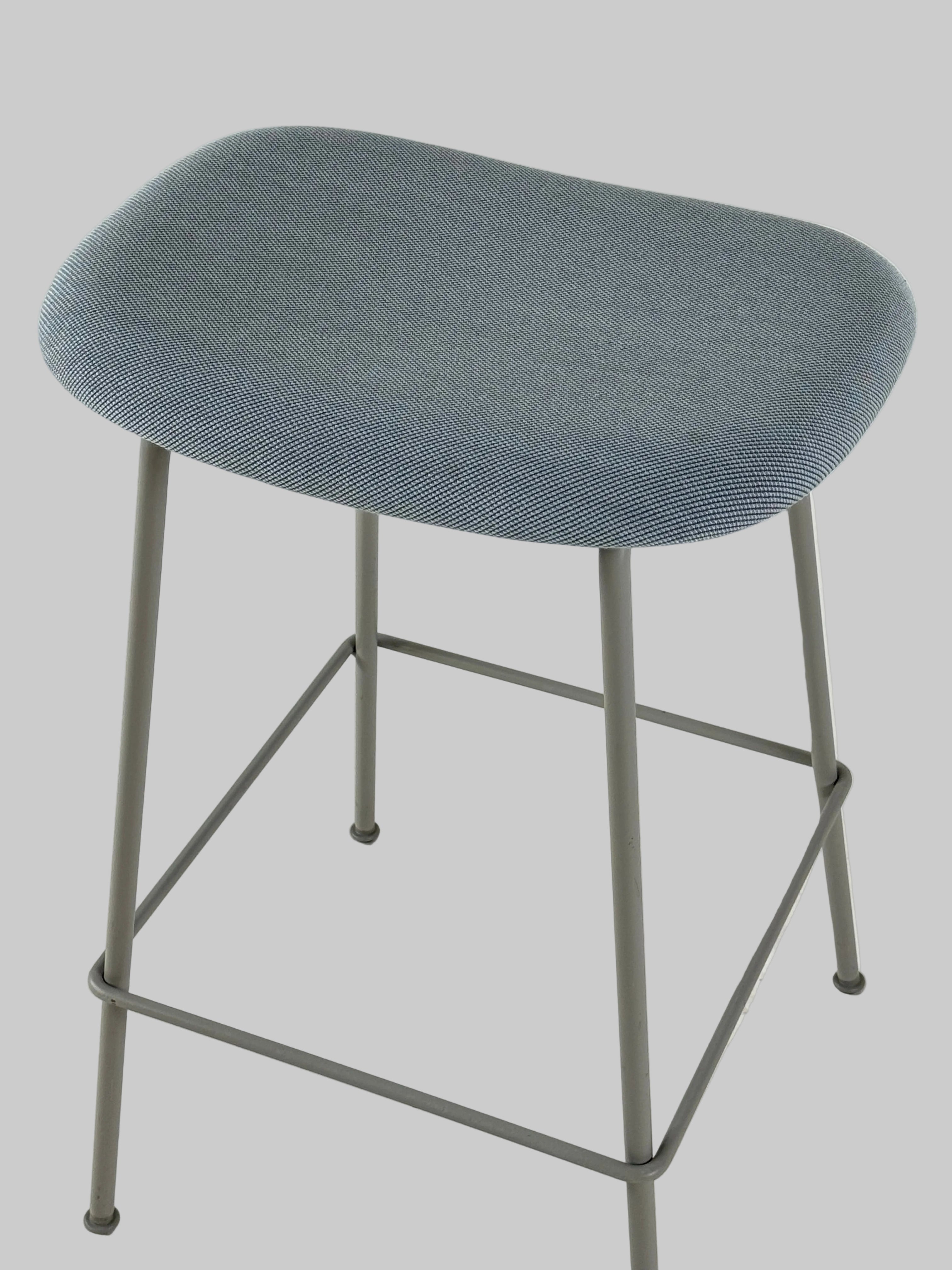 Muuto Fiber Barstol – Blå/Gråt Stel SH 67cm