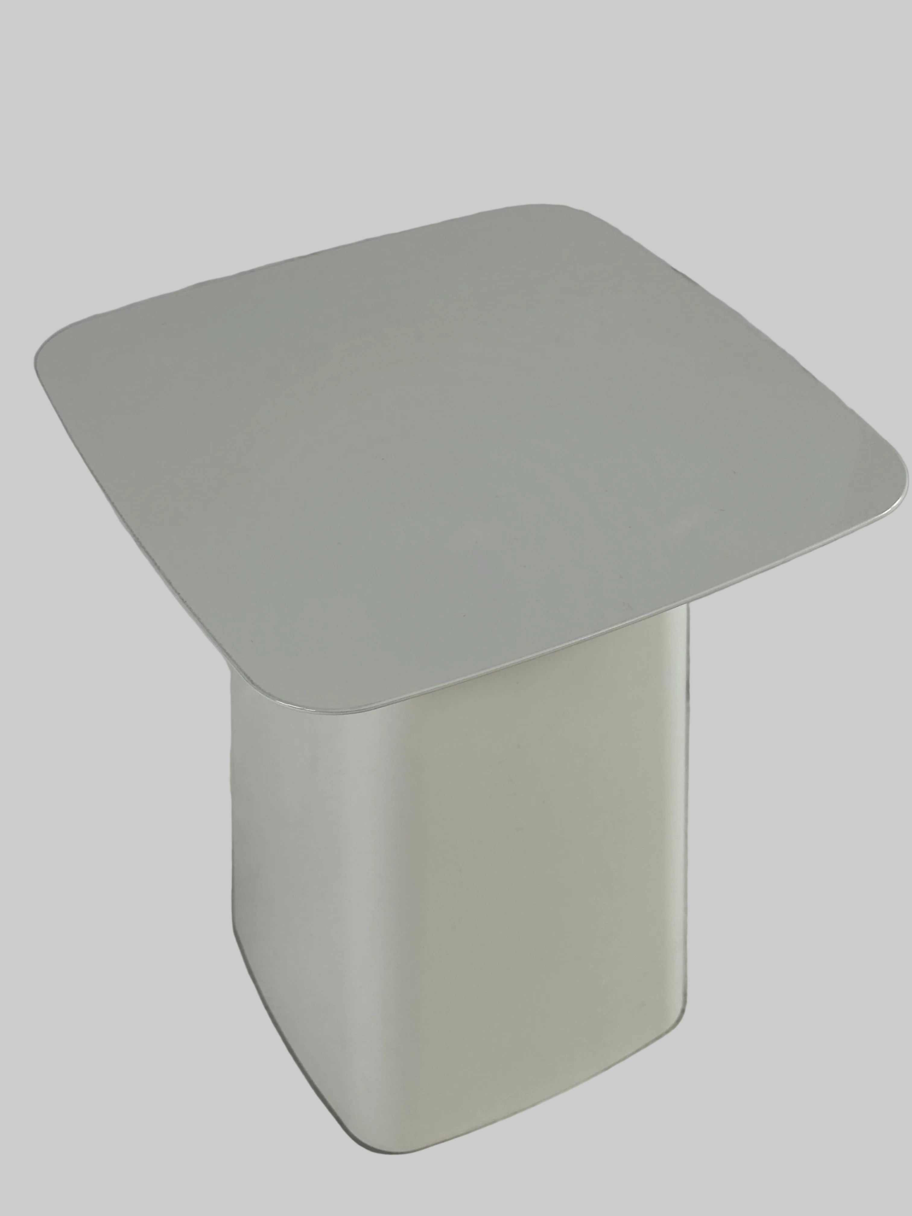 Vitra Metal Side Table Medium  – Hvid 40x40x45cm