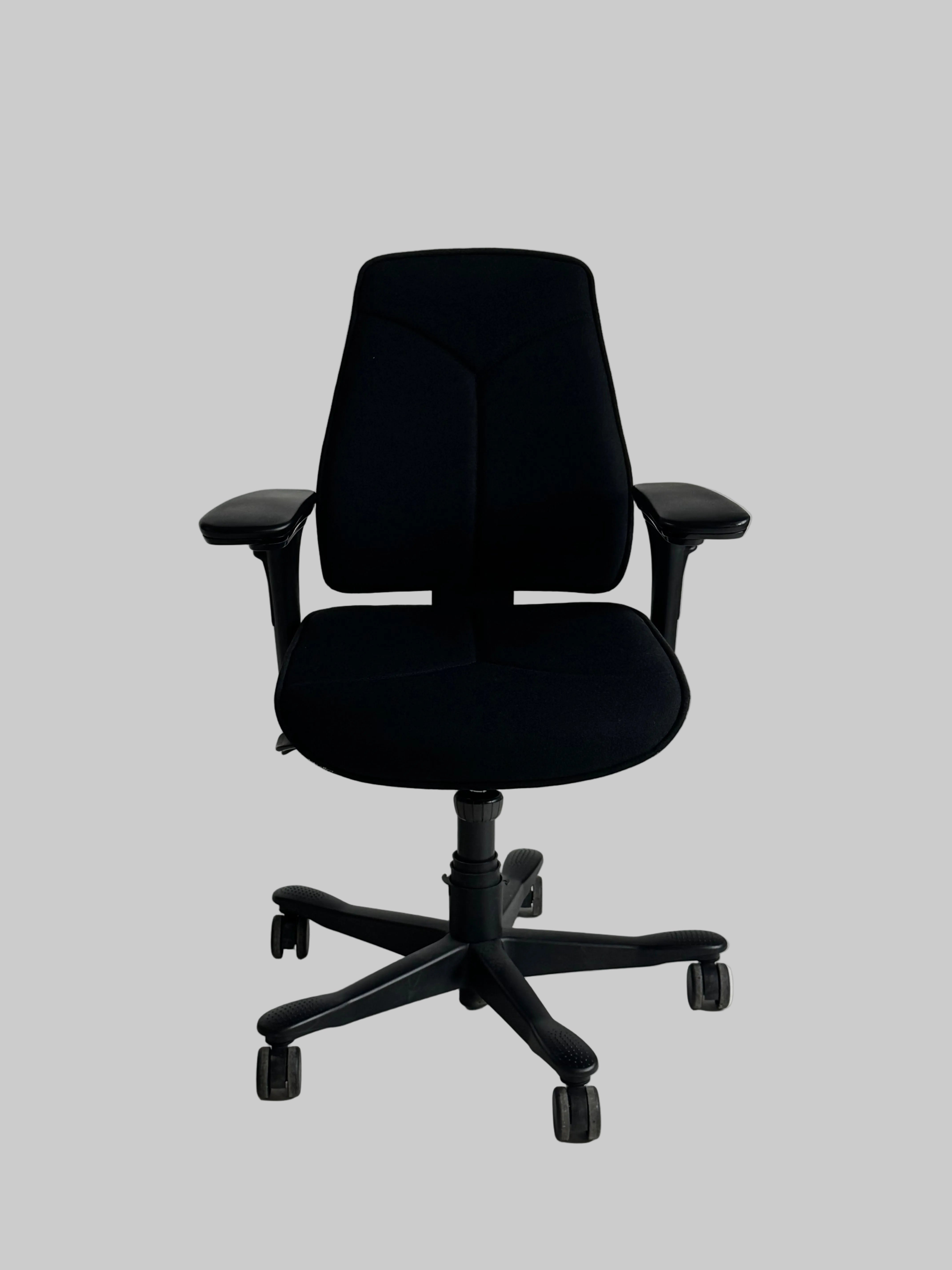 Kinnarps Free Float 6000 Kontorstol – Sort m. Armlæn
