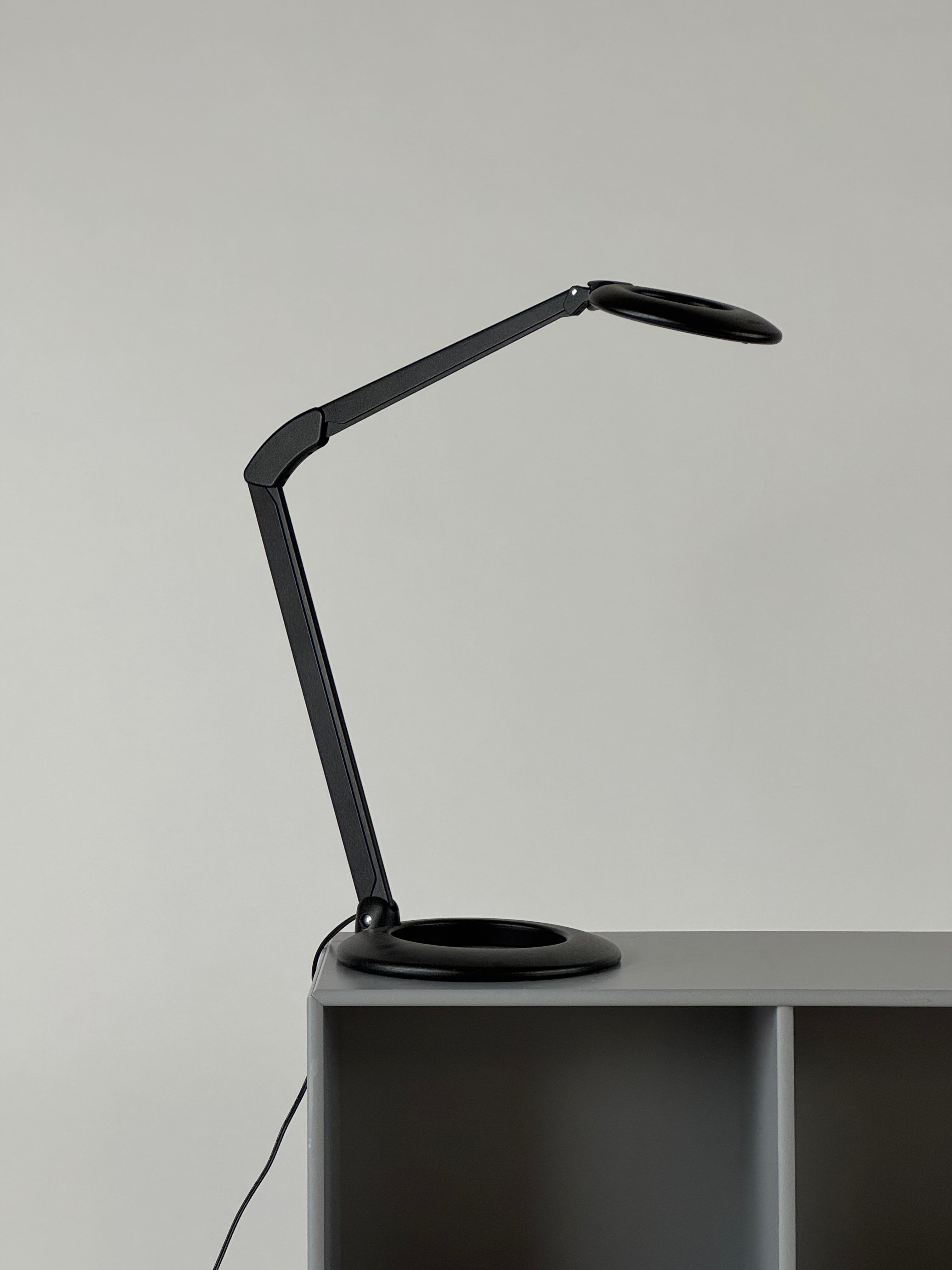 Luxo Ovelo LED Bordlampe – Sort